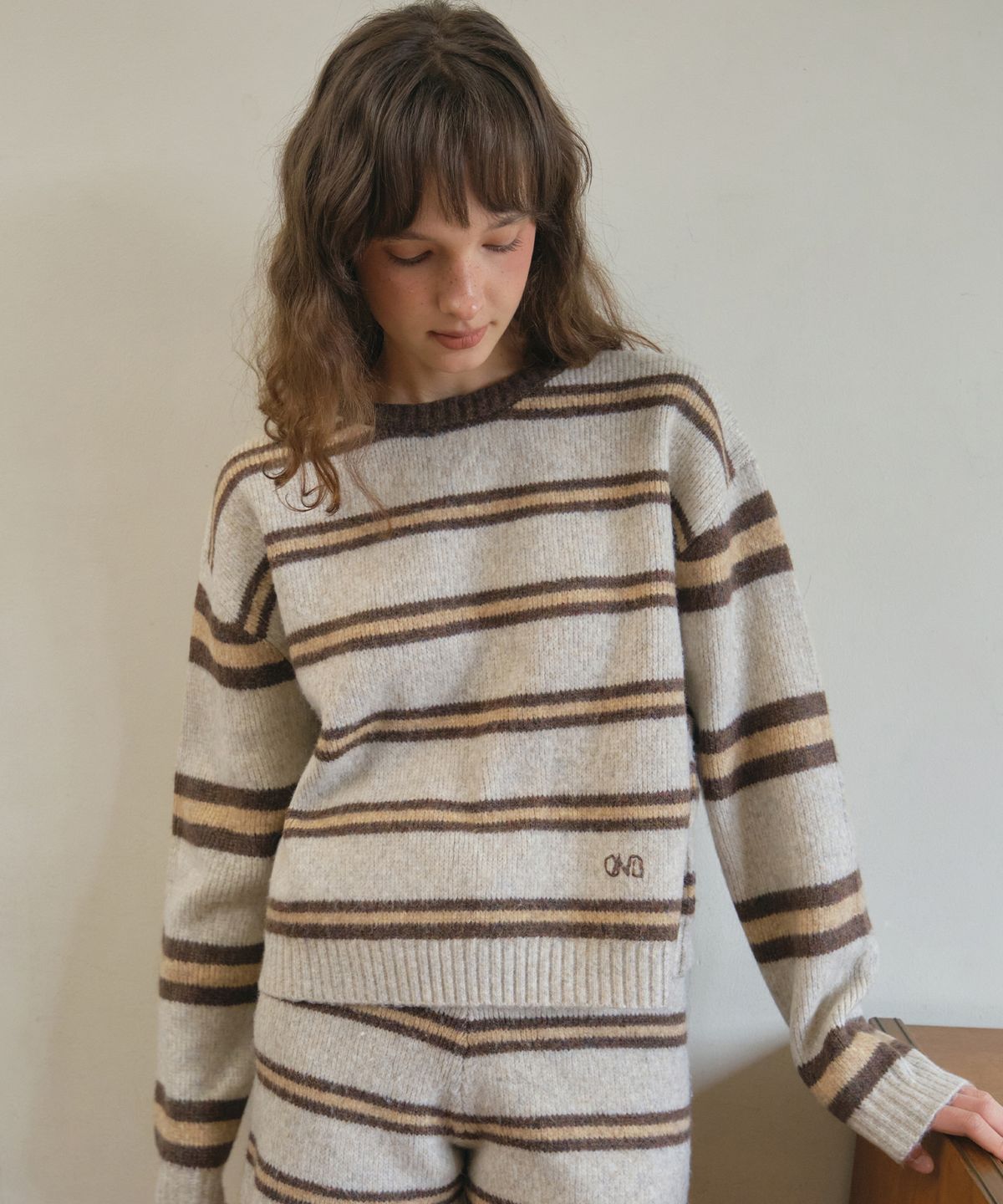 아우어노스텔지아(OURNOSTALGIA) Mellow multi stripe knit_Beige(OC25-KN13)