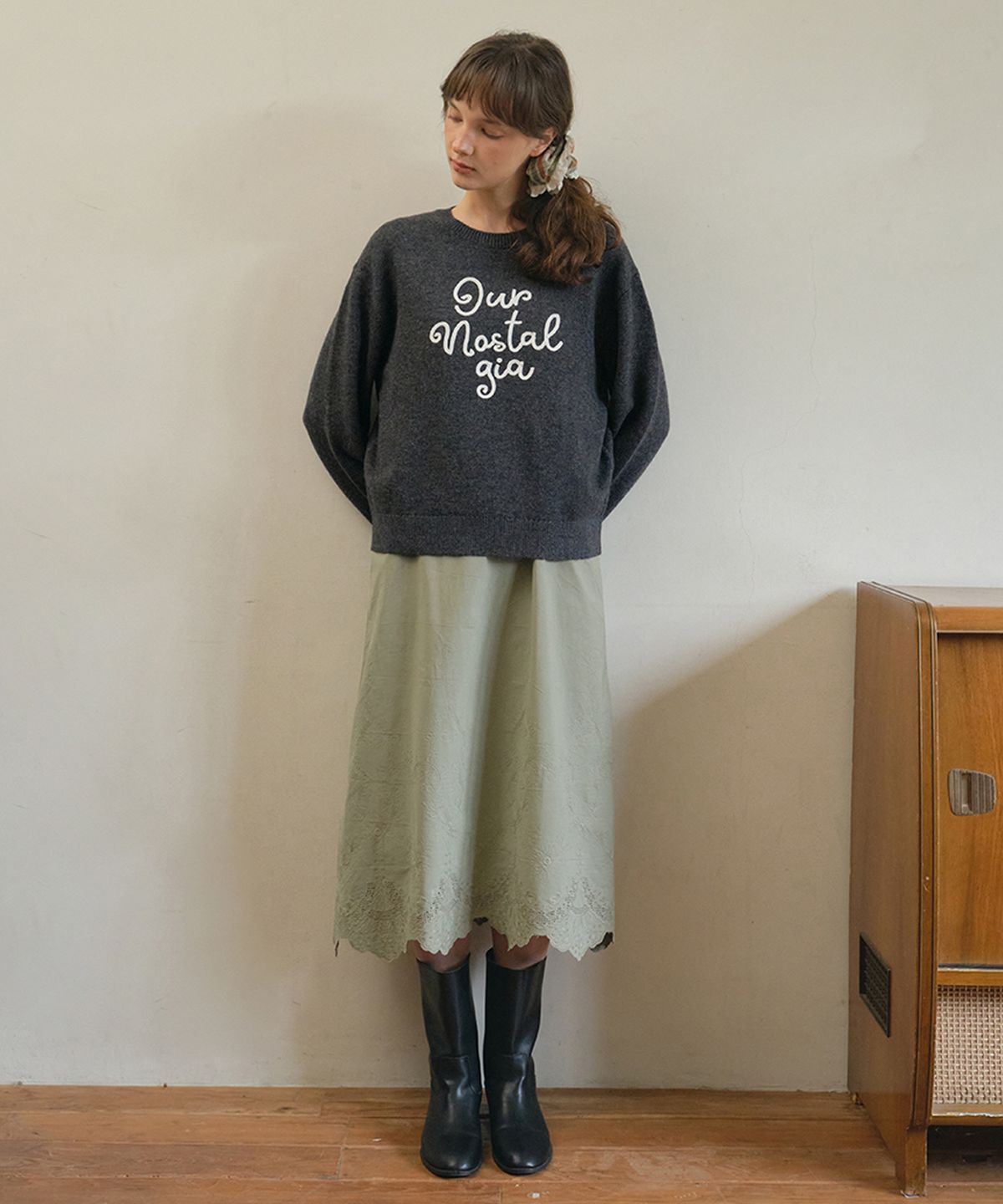 아우어노스텔지아(OURNOSTALGIA) Lover logo mix knit_Charcoal(OC25-KN12)