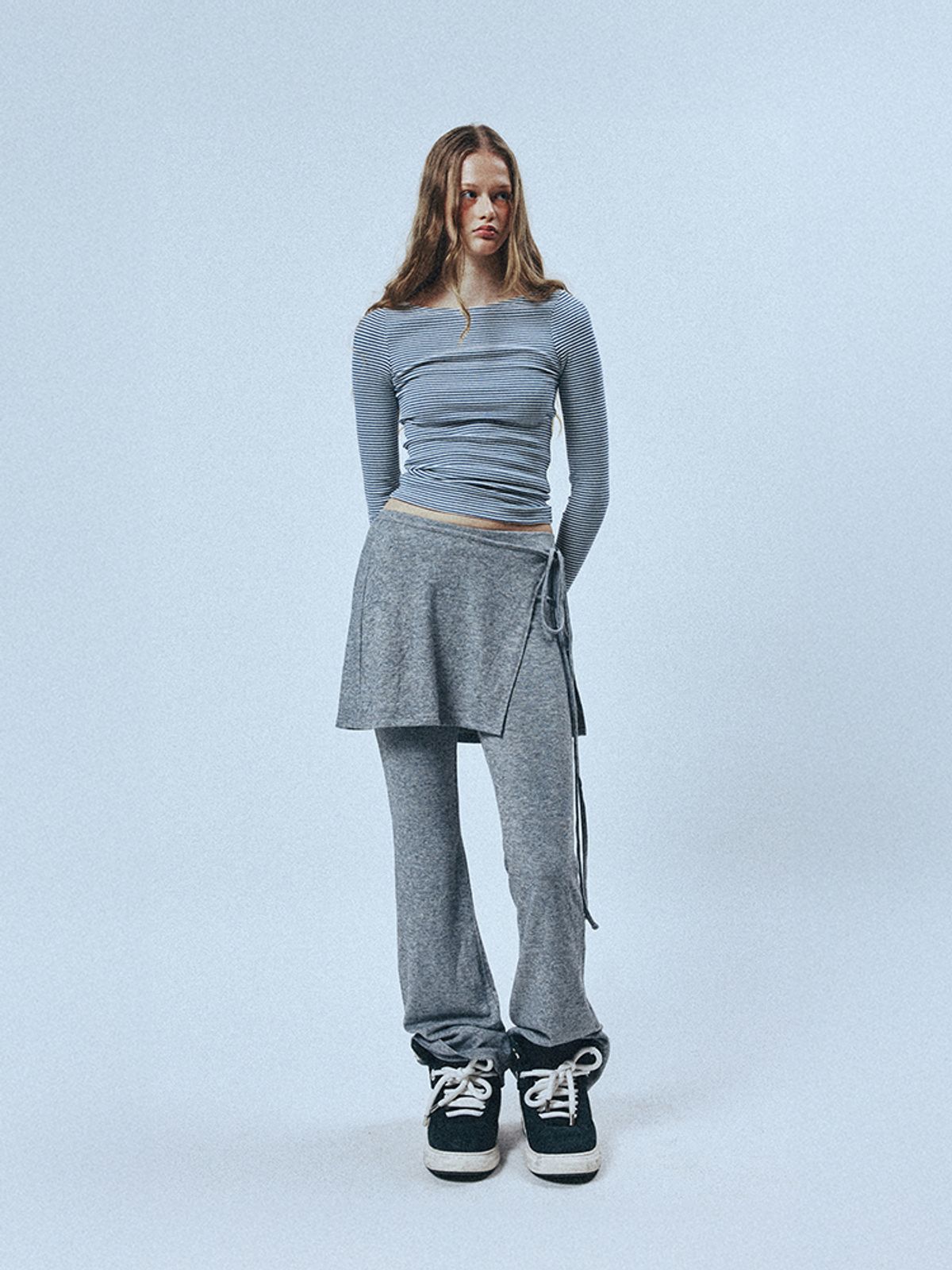 선데이후르츠마켓(SUNDAY FRUIT MARKET) W) SOFT FLARE PANT SET GRAY