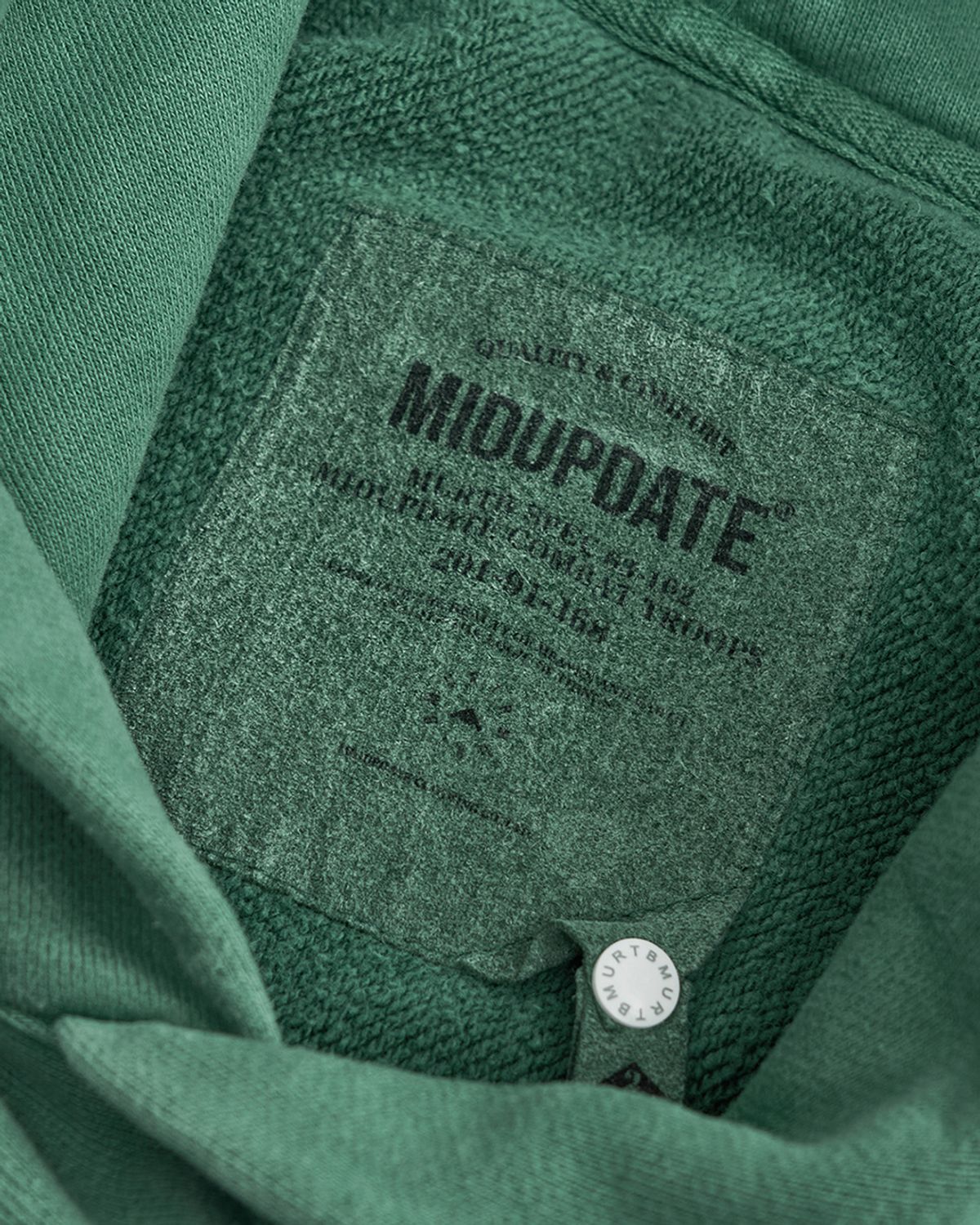 미드업데이트(MIDUPDATE) Simple Garment Dye Hoodie_Green