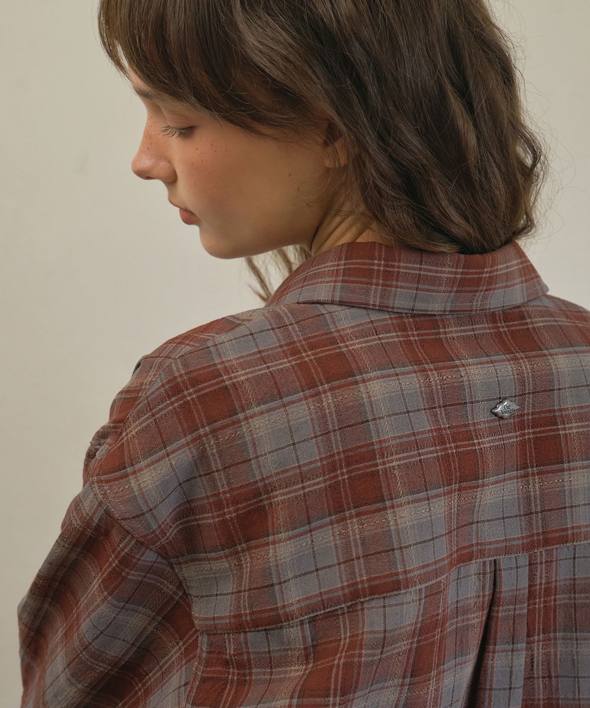 아우어노스텔지아(OURNOSTALGIA) Asymmetrical check shirt_Red(O25-SH06)