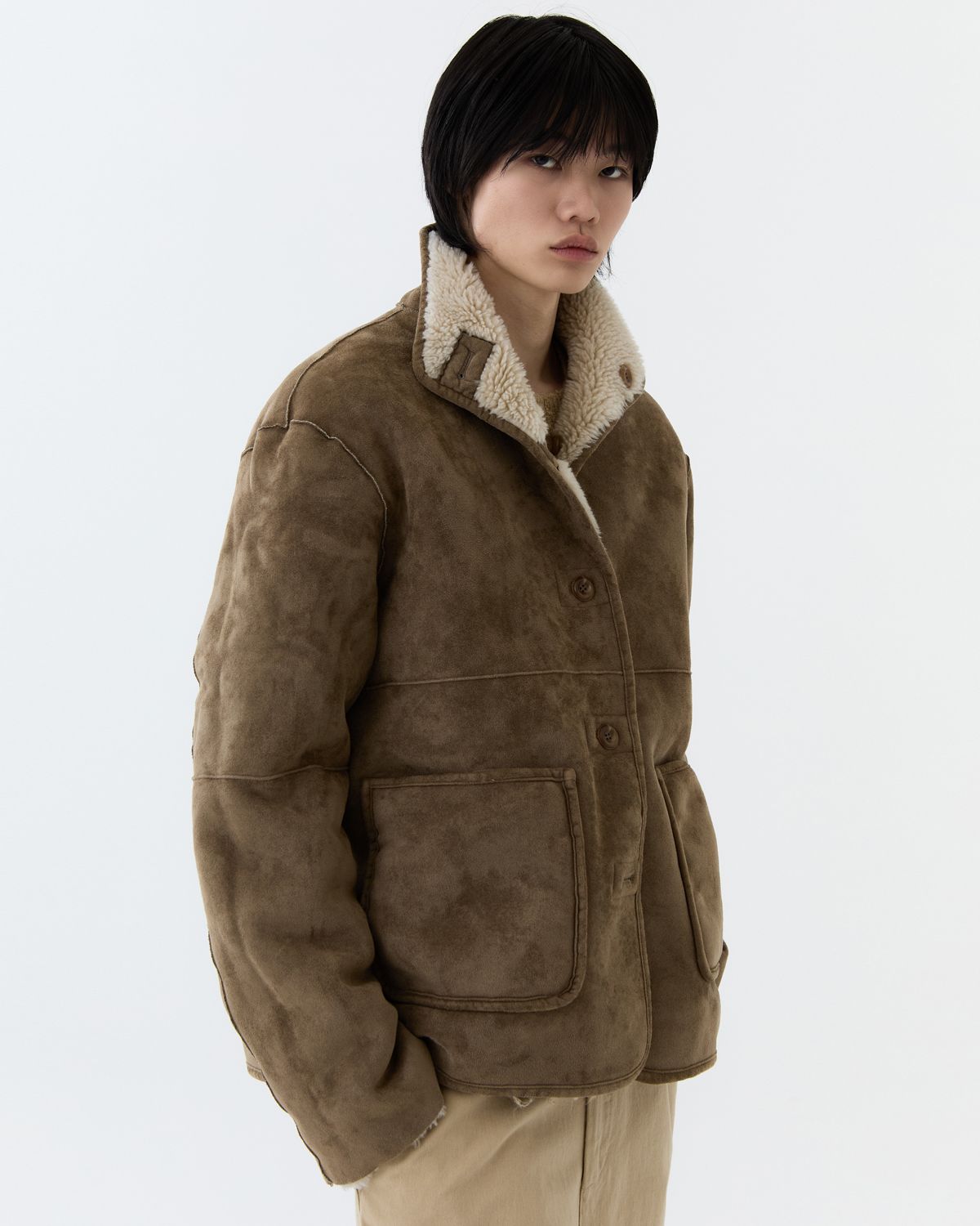 디앤드퀘스천(THEENDQUESTION) Reversible shearling jumper / BEIGE