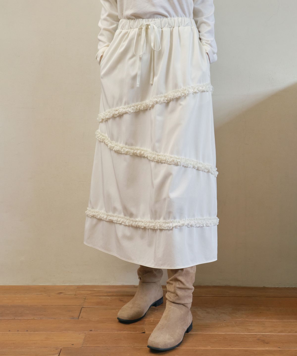아우어노스텔지아(OURNOSTALGIA) Whipcream ruffle skirt_White(O25-SK13)