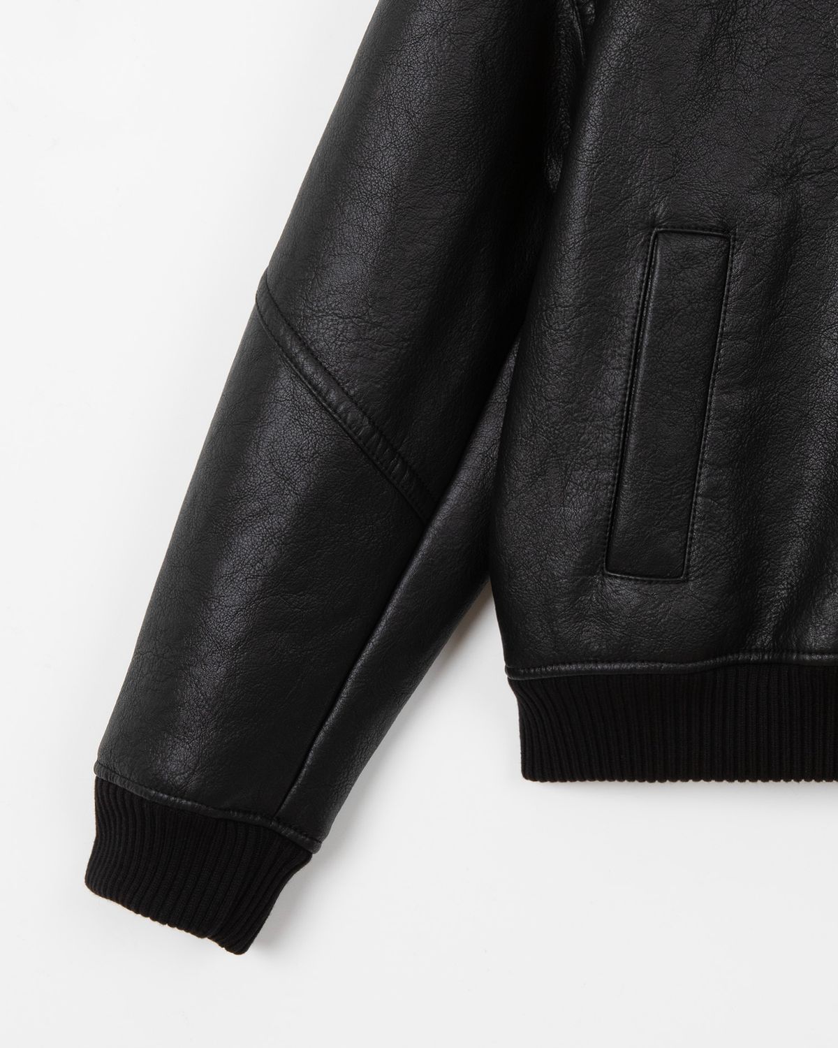 디앤드퀘스천(THEENDQUESTION) Hooded shearling jumper / BLACK
