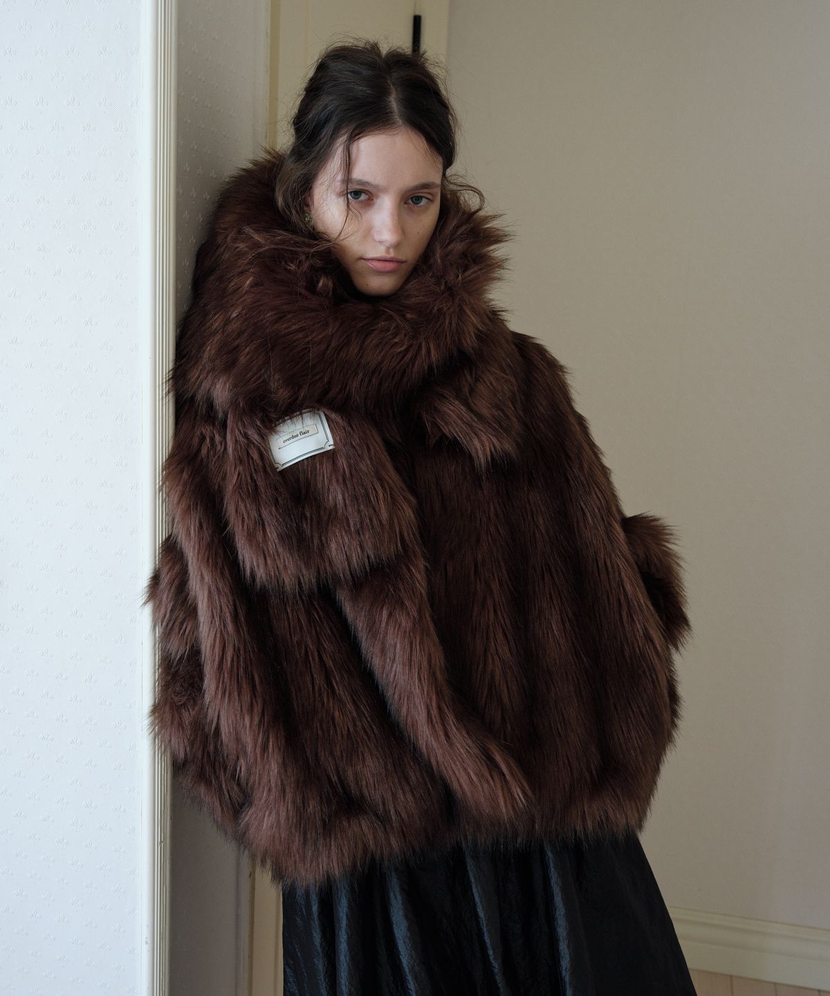오버듀플레어(OVERDUEFLAIR) VEGAN FUR JACKET_BROWN