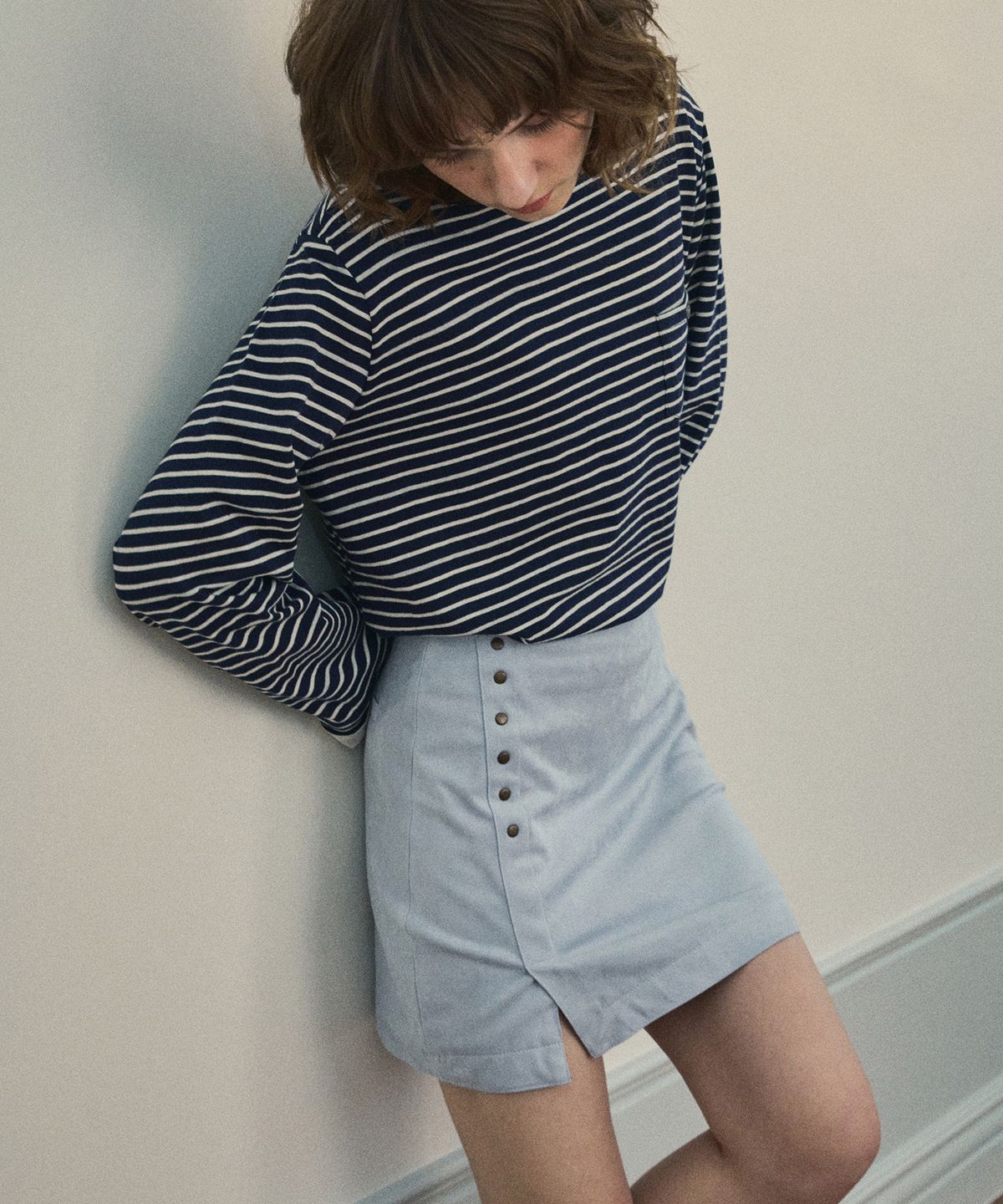 아우어노스텔지아(OURNOSTALGIA) Suede Rivet skirt_Ash blue(OC25-SK03)