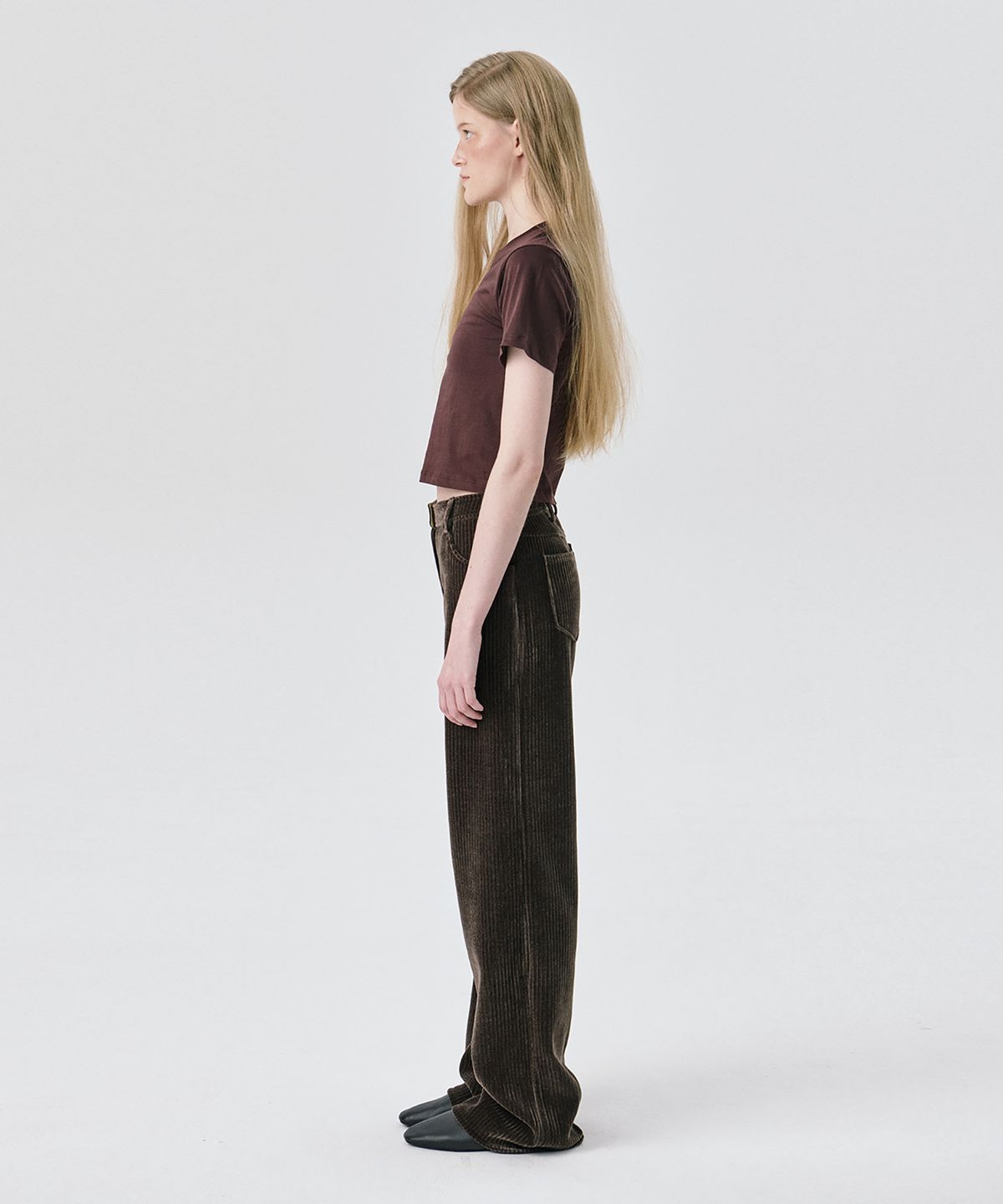 분더캄머(WNDERKAMMER) Fitted Short Sleeve T_Brown(핏티드 반팔 티셔츠_브라운)