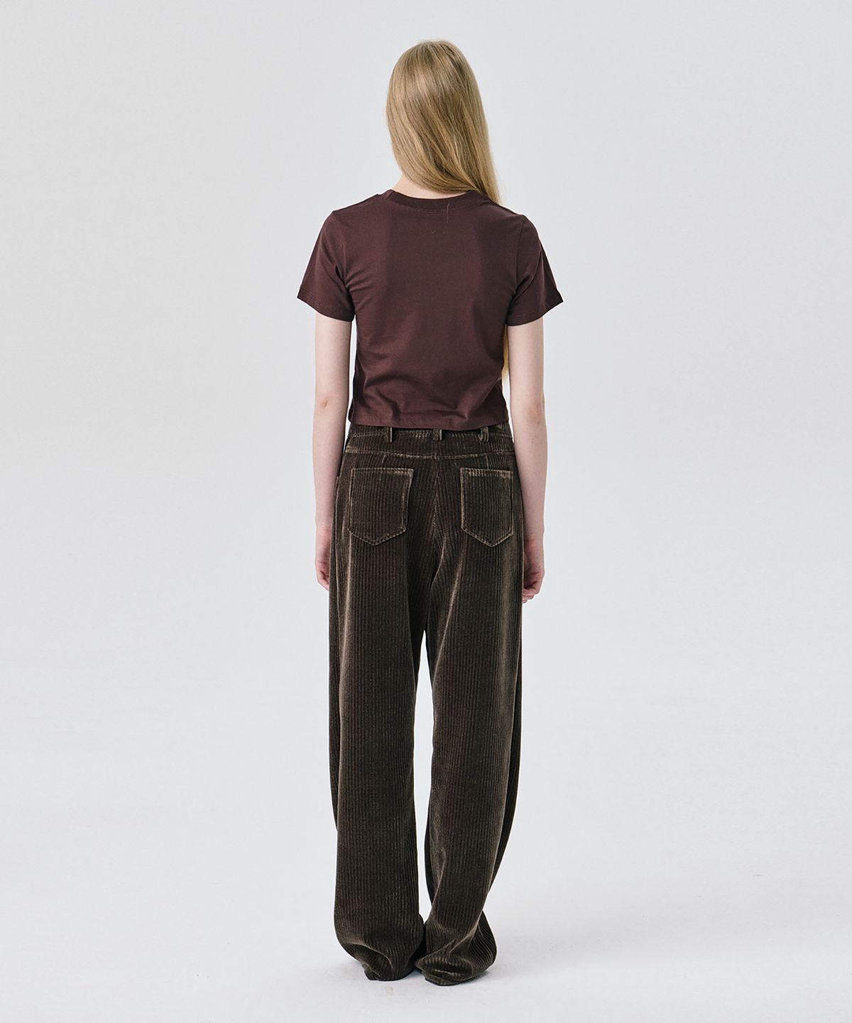 분더캄머(WNDERKAMMER) Fitted Short Sleeve T_Brown(핏티드 반팔 티셔츠_브라운)
