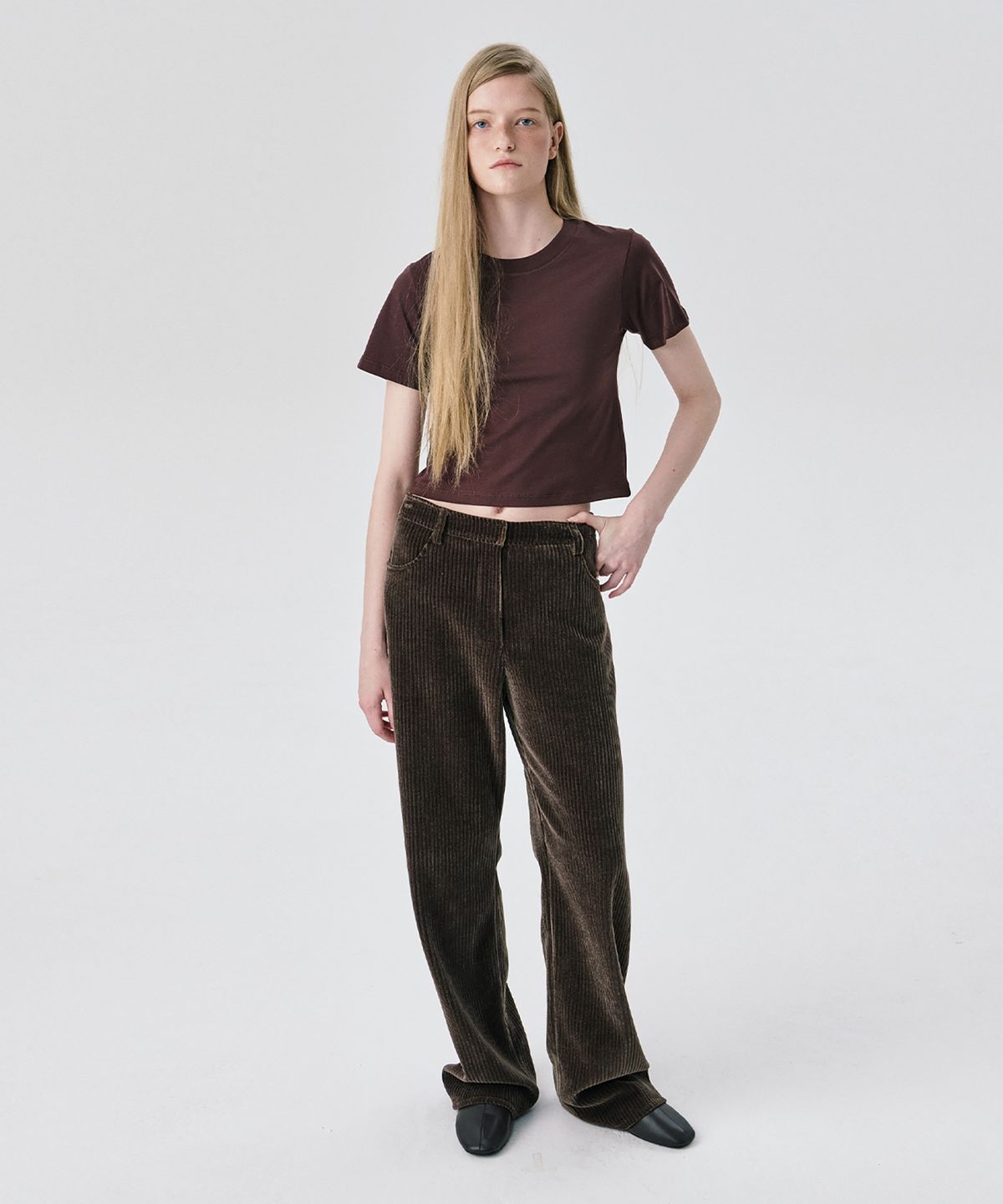 분더캄머(WNDERKAMMER) Fitted Short Sleeve T_Brown(핏티드 반팔 티셔츠_브라운)
