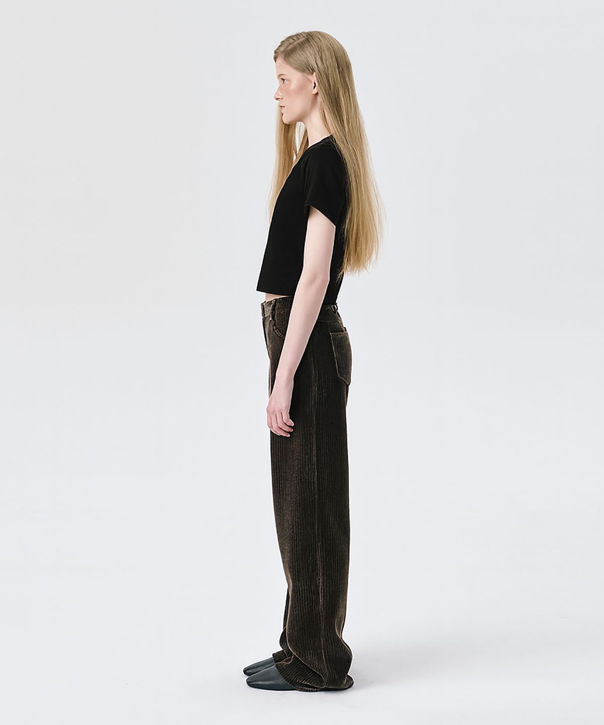 분더캄머(WNDERKAMMER) Fitted Short Sleeve T_Black(핏티드 반팔 티셔츠_블랙)
