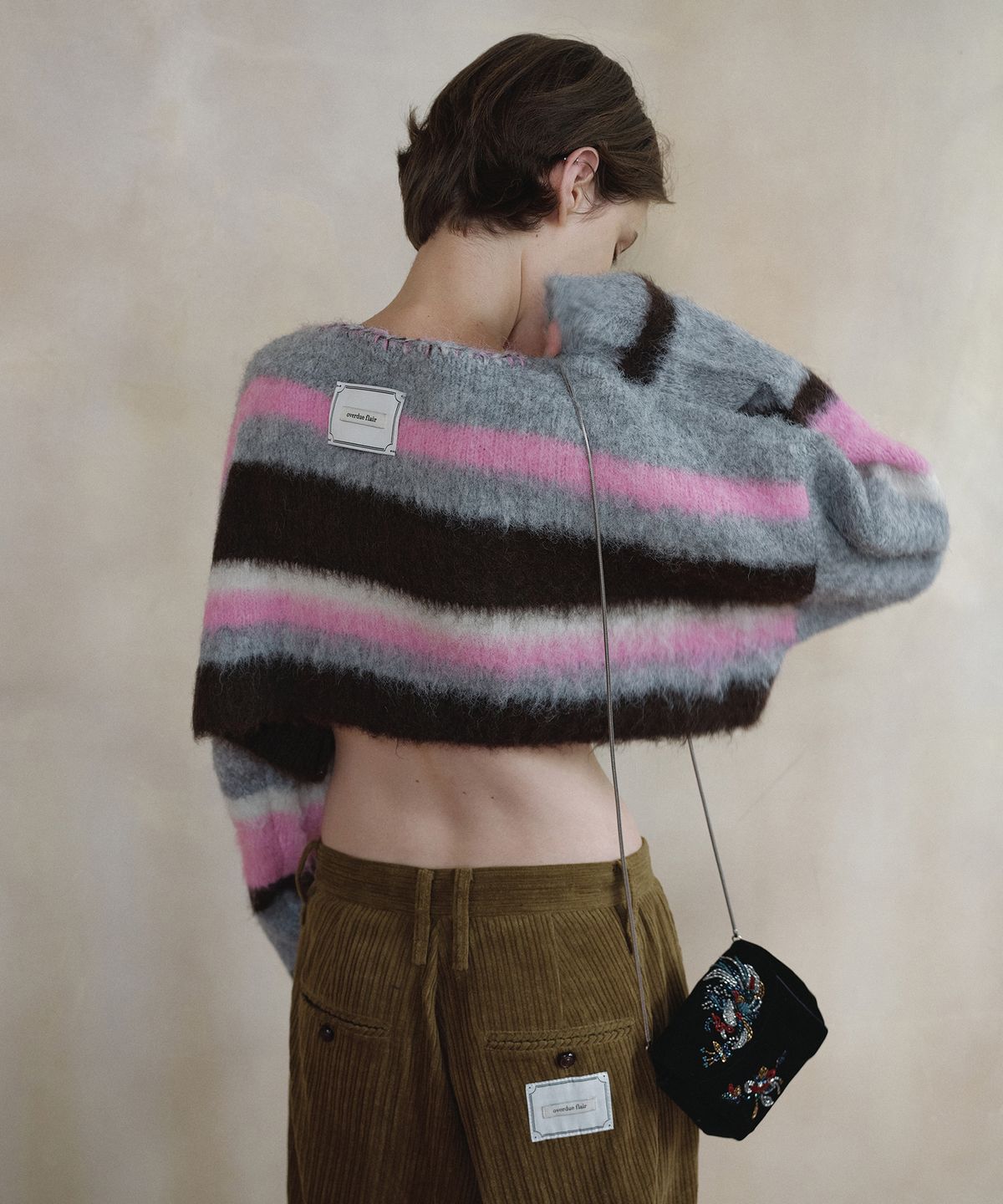 오버듀플레어(OVERDUEFLAIR) HAIRY WOOL CROP KNIT_STRIPE