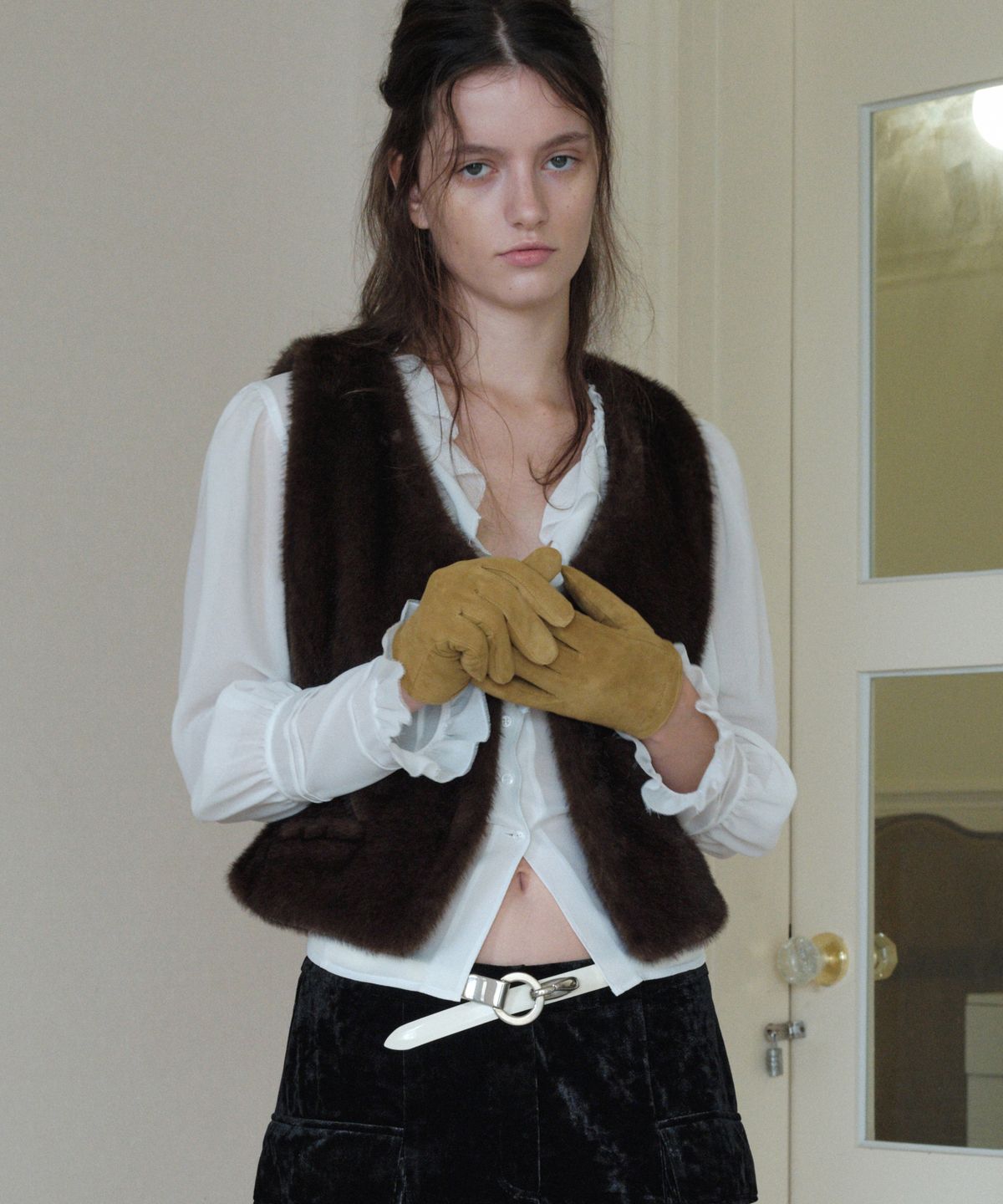 오버듀플레어(OVERDUEFLAIR) OVERDUE LAMBSKIN SUEDE GLOVES_CAMEL