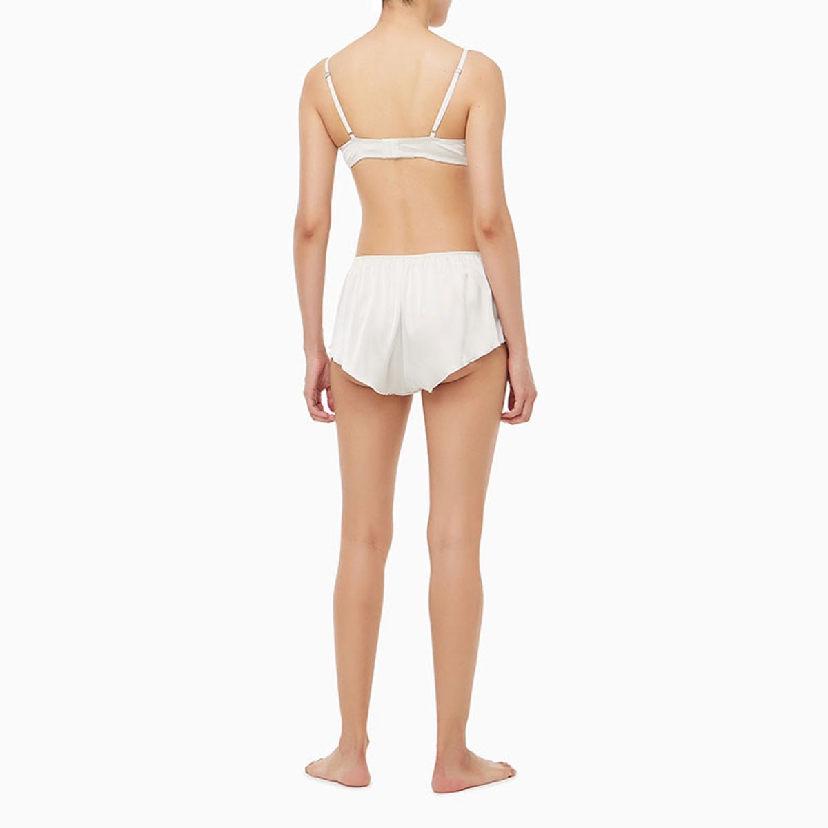 캘빈클라인 언더웨어(CALVIN KLEIN UNDERWEAR) 여성 새틴 AF 데미 브라_QF8394AD67U