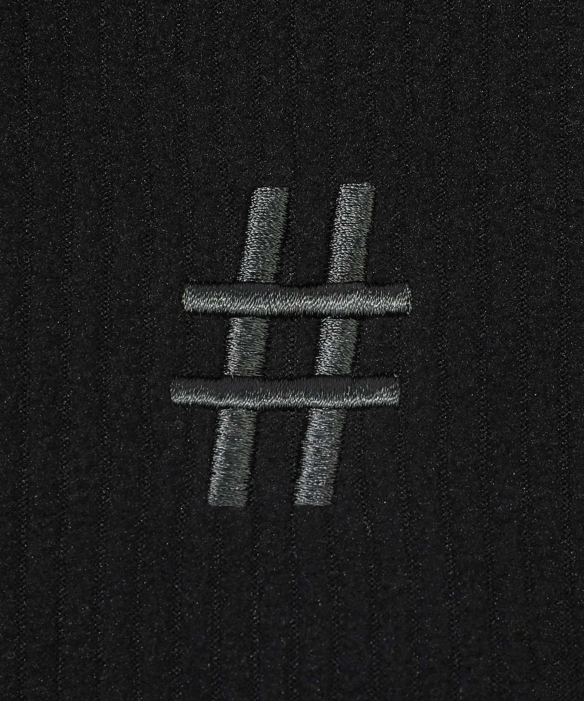 빈트릴(BEENTRILL) 우먼즈 코듀로이 플리스 스몰 로고 하프 집업(블랙)