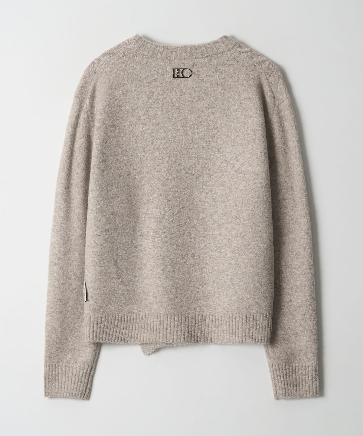 디써티원(DTHIRTYONE) Twisted Line Crewneck Sweater (BEIGE)