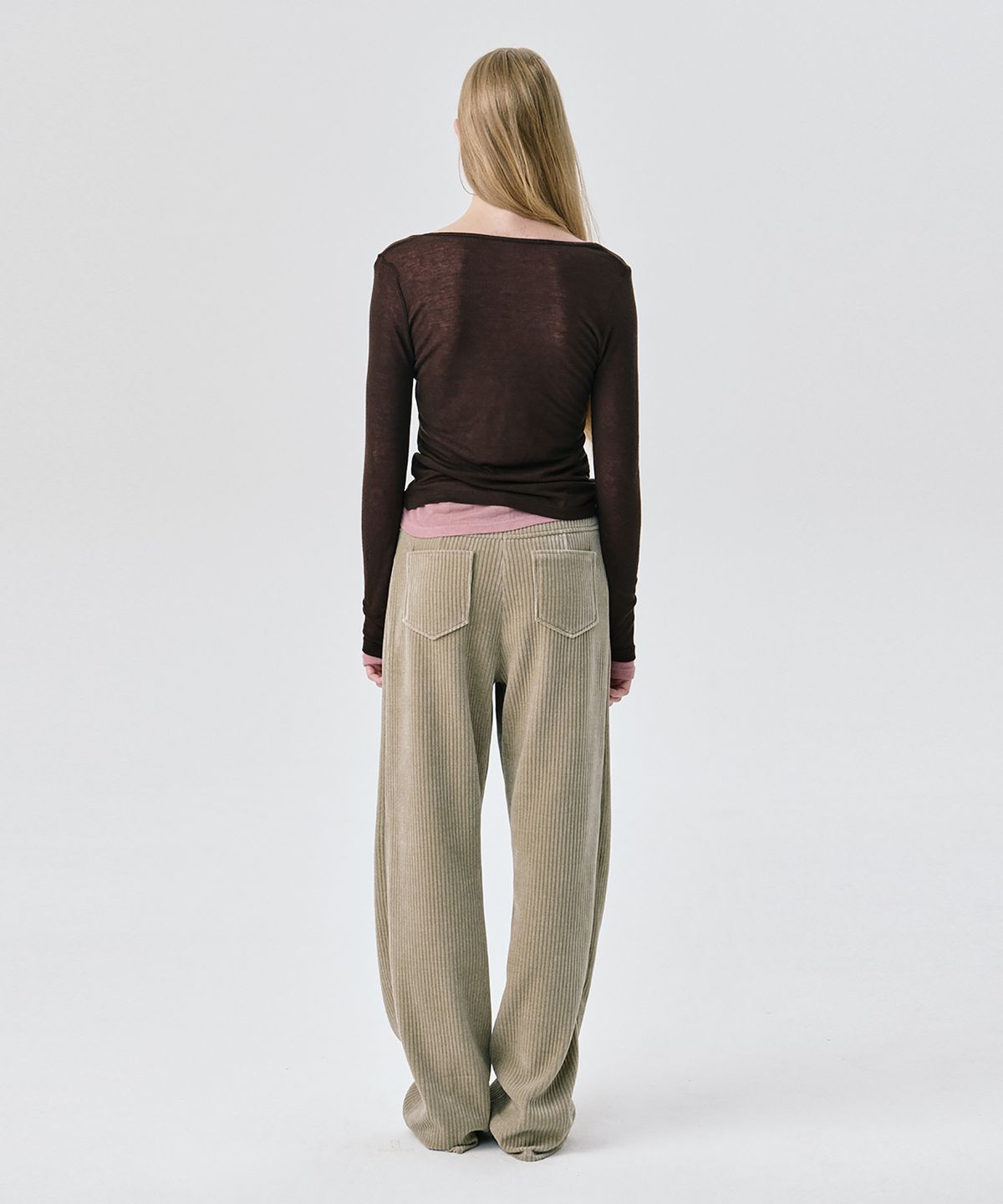 분더캄머(WNDERKAMMER) U neck Sheer T_Brown(U넥 쉬어 티_브라운)
