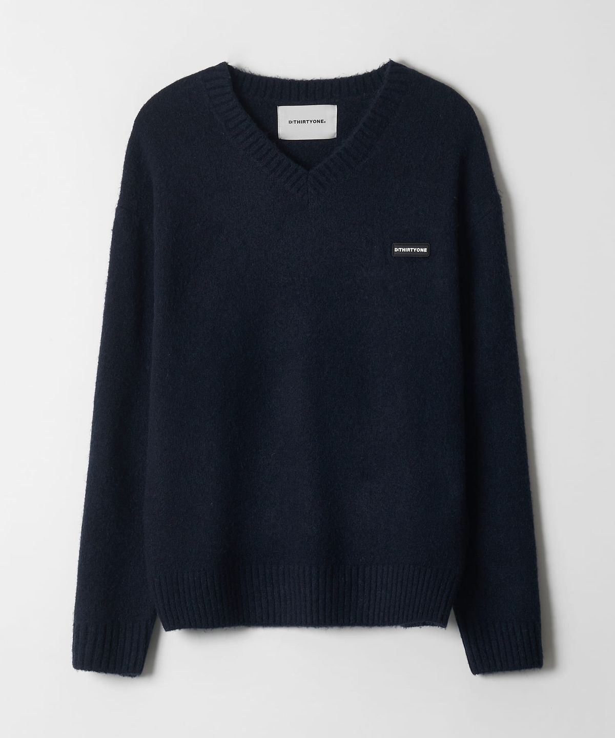 디써티원(DTHIRTYONE) V-Neck Solid Sweater (NAVY)