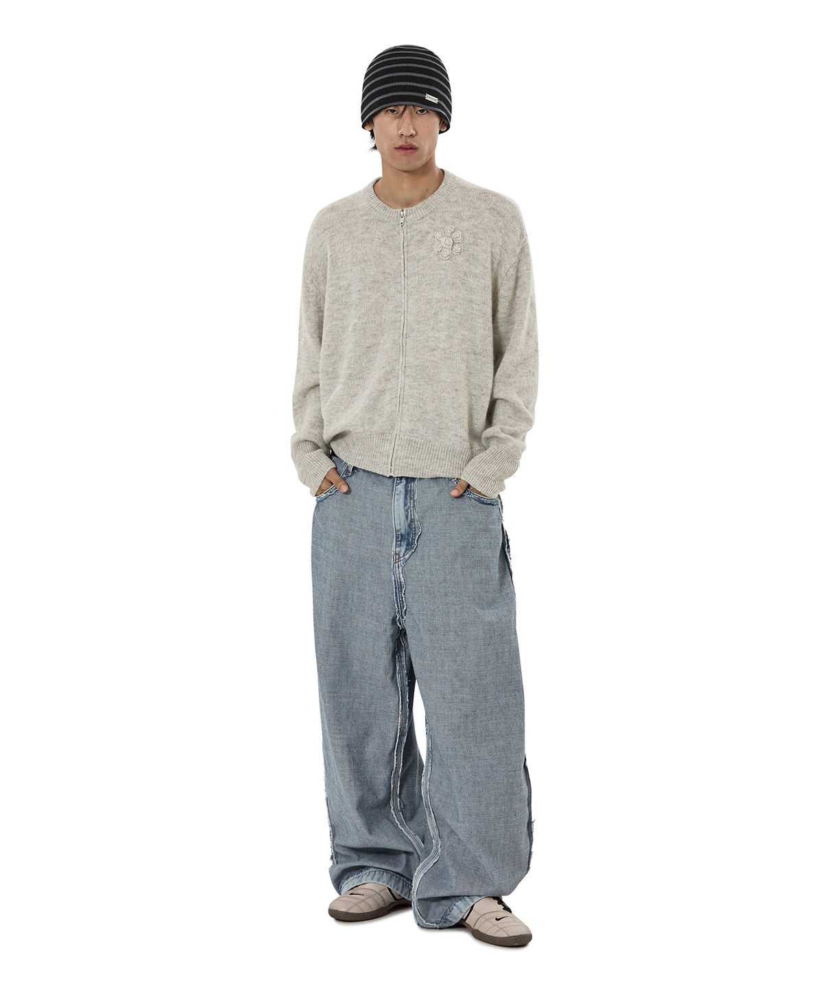 오픈야드(오와이)(OPENYARD(OY)) FLOWER CORSAGE ZIP UP KNIT CARDIGAN - MELANGE