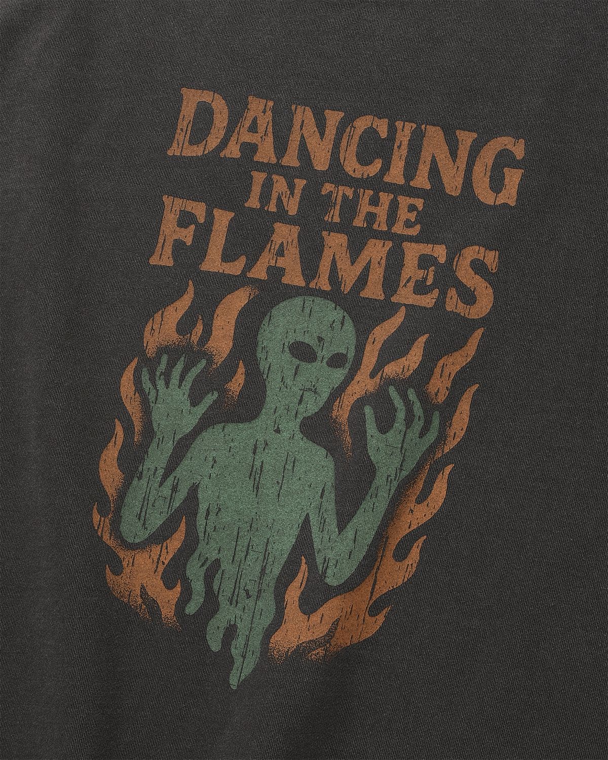 디스펑트(DYSFUNCT) IN THE FLAMES PIGMENT SWEATSHIRT (CHARCOAL)