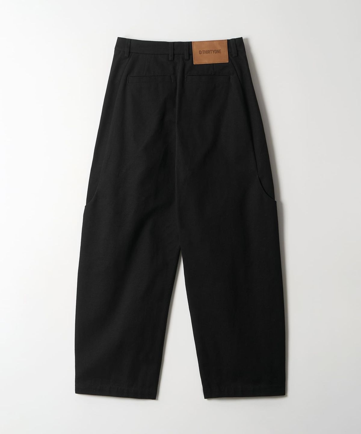 디써티원(DTHIRTYONE) Wide Pocket Balloon Pants (BLACK)