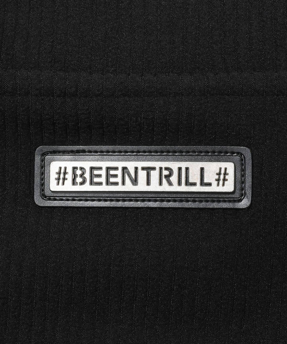 빈트릴(BEENTRILL) 코듀로이 플리스 스몰 로고 하프 집업(블랙)