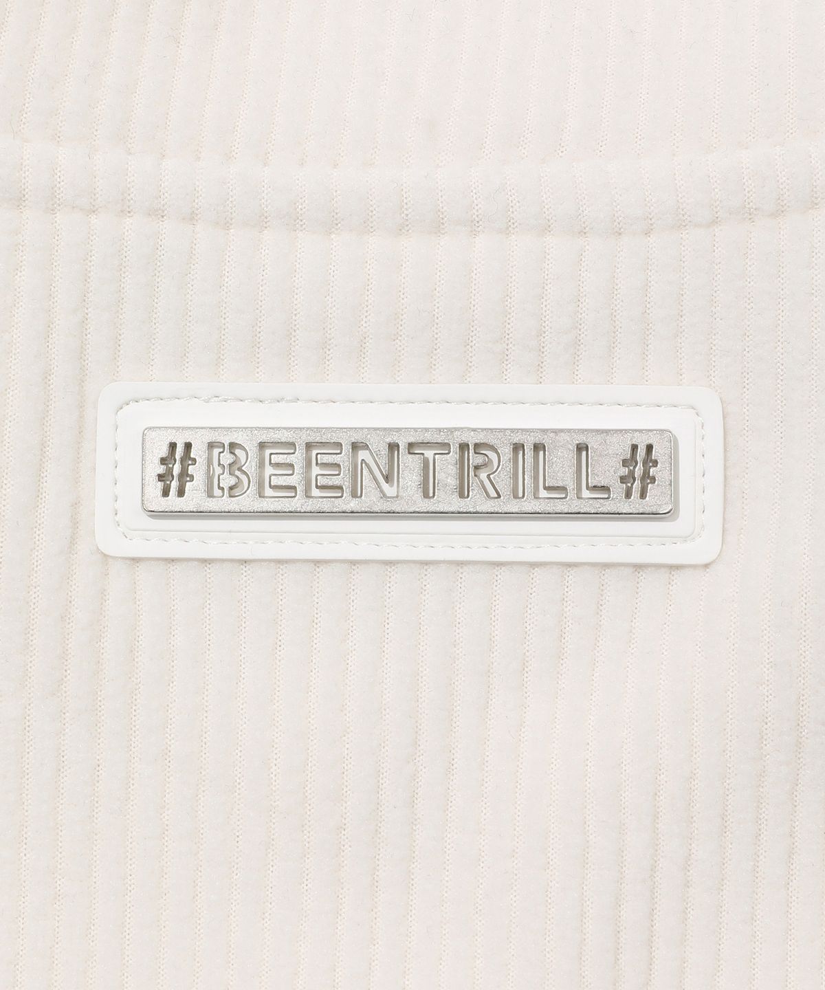 빈트릴(BEENTRILL) 코듀로이 플리스 스몰 로고 하프 집업(아이보리)