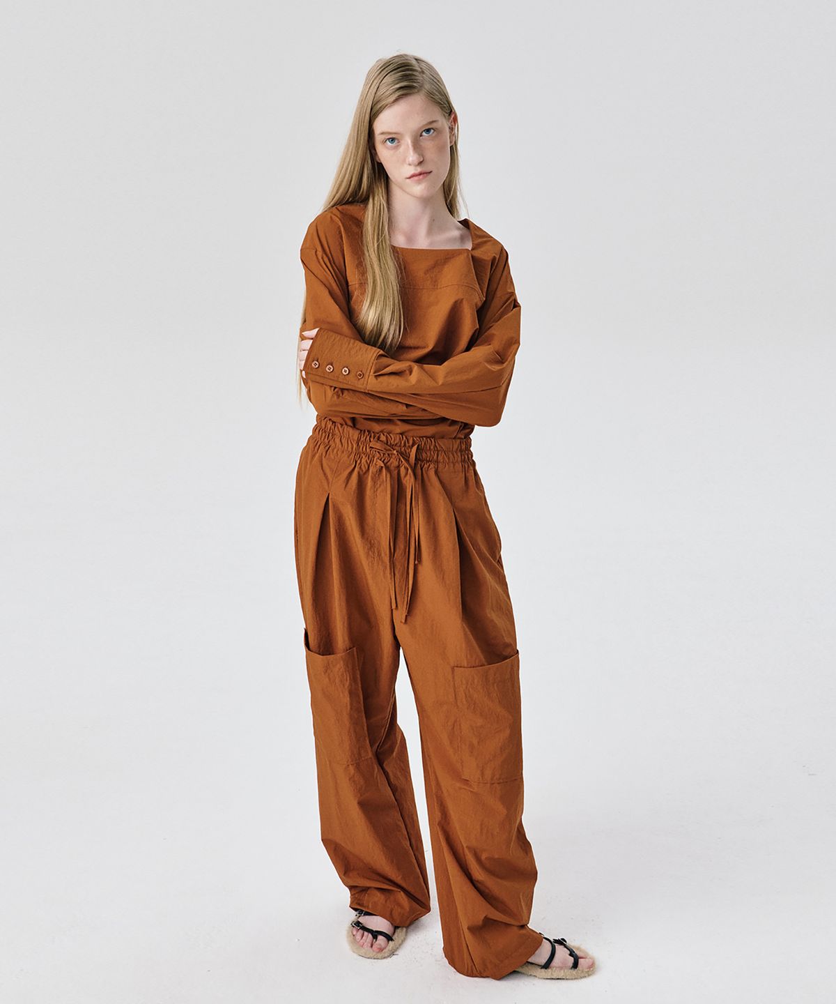 분더캄머(WNDERKAMMER) String Tunnel Pants_Brick(스트링 터널 팬츠_브릭)