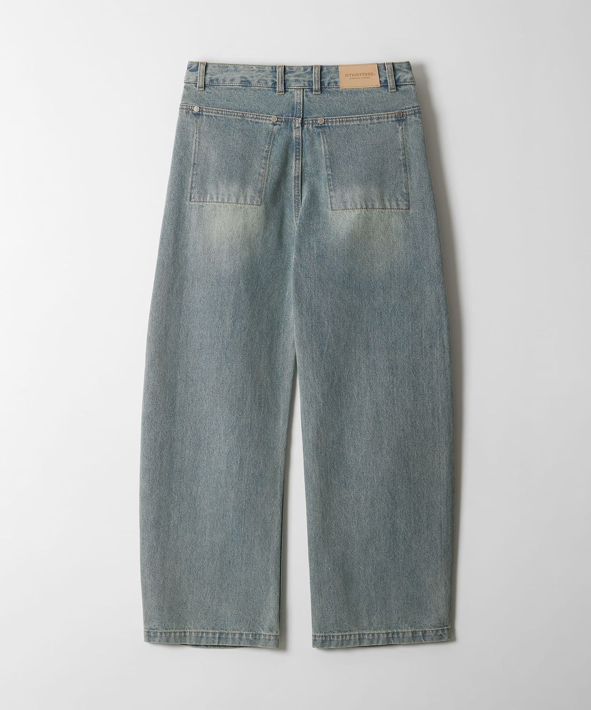 디써티원(DTHIRTYONE) Tool Pocket Wide-Curved Denim Pants (LIGHT BLUE)