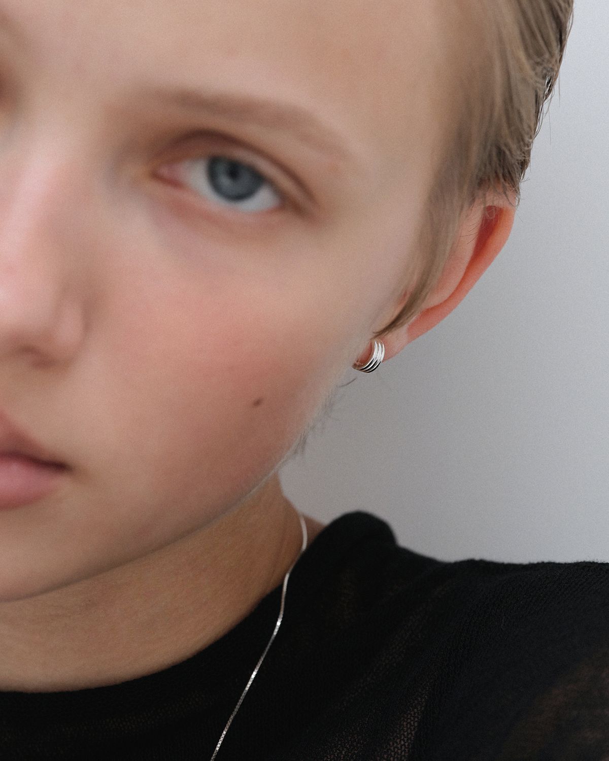 어나더레이어(ANOTHERLAYER) Triple Curve Earring - Silver (silver925)