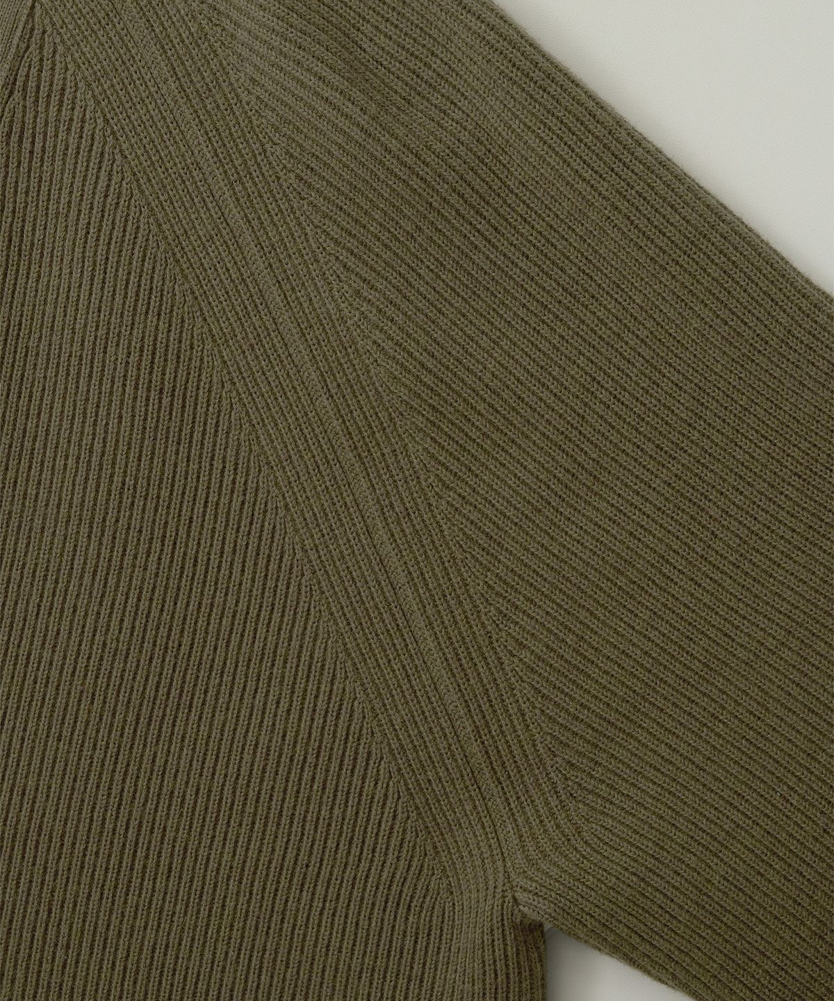 어나더 오피스(ANOTHER OFFICE) Doubleface V-Neck Cardigan (Moss khaki)