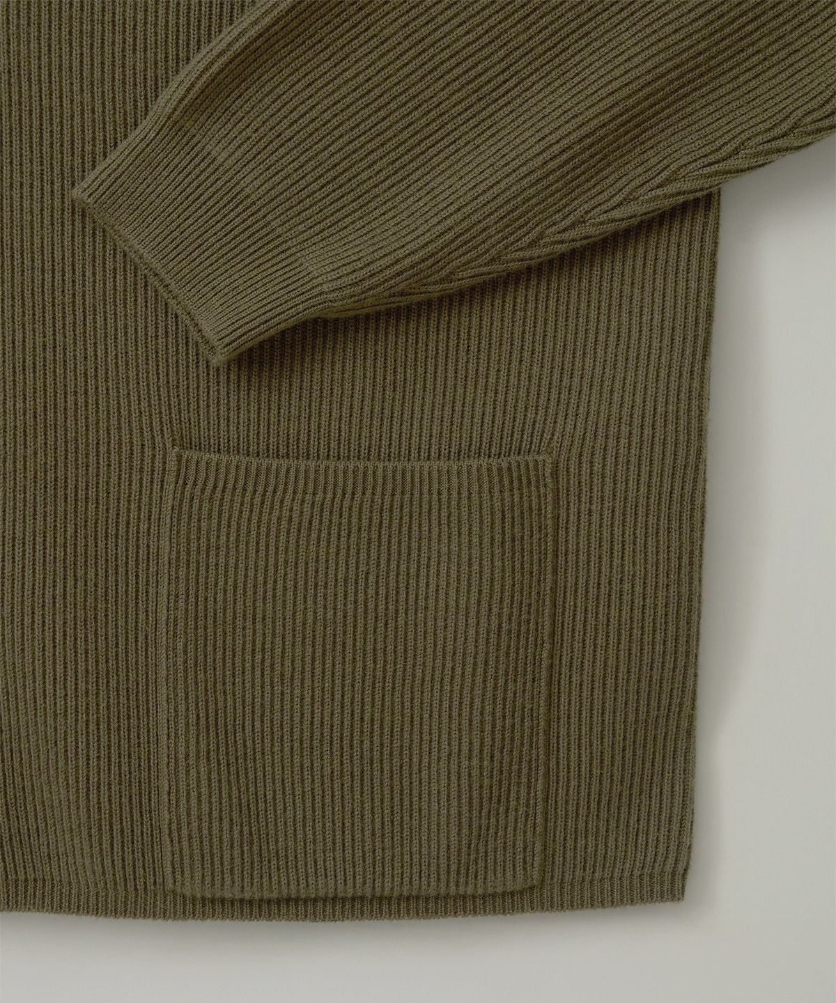 어나더 오피스(ANOTHER OFFICE) Doubleface V-Neck Cardigan (Moss khaki)