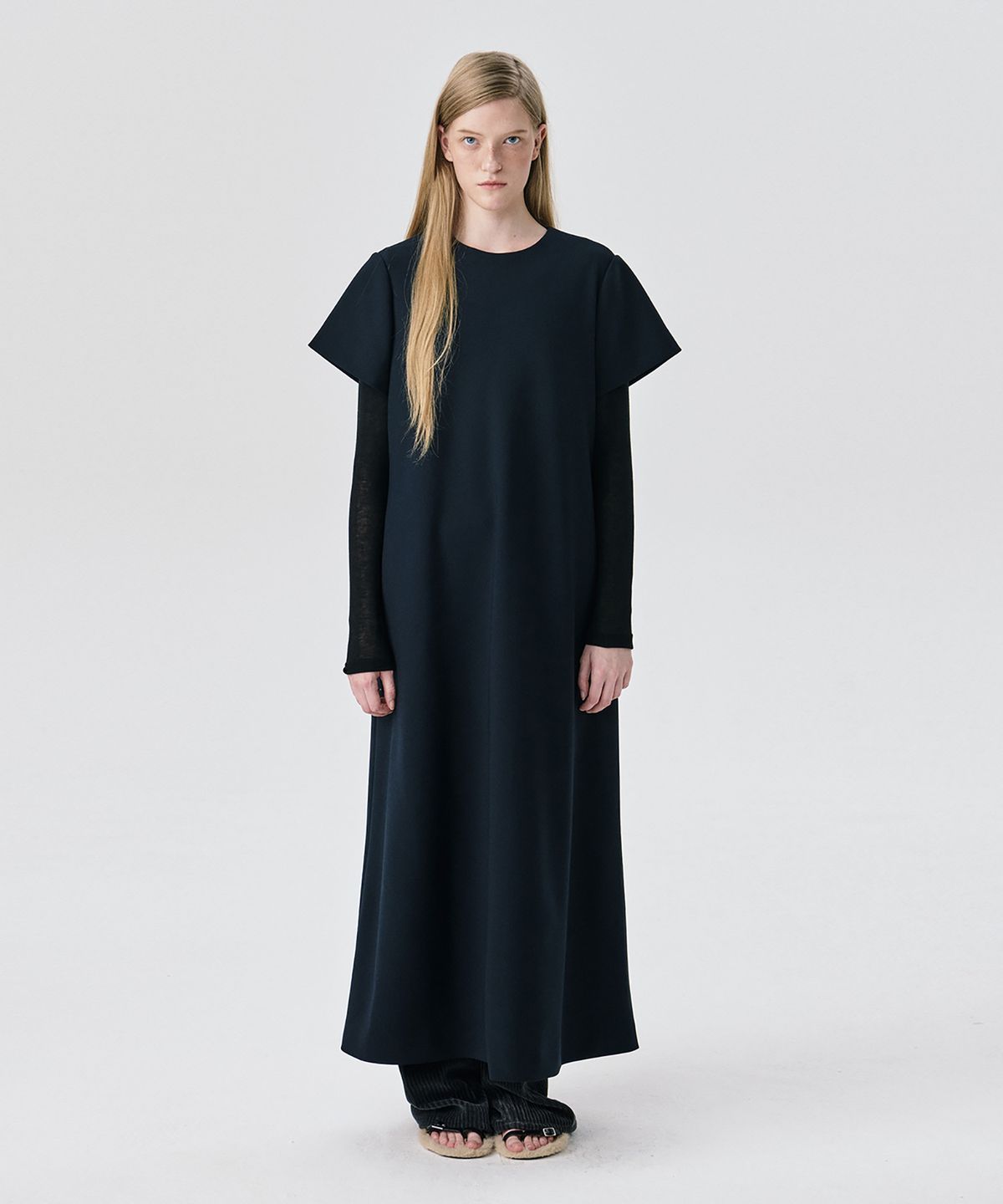 분더캄머(WNDERKAMMER) Short Sleeve Ponte Dress_Black(반팔 분또 드레스_블랙)