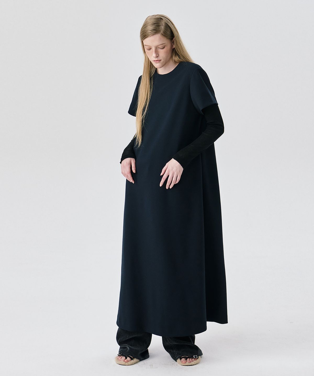 분더캄머(WNDERKAMMER) Short Sleeve Ponte Dress_Black(반팔 분또 드레스_블랙)