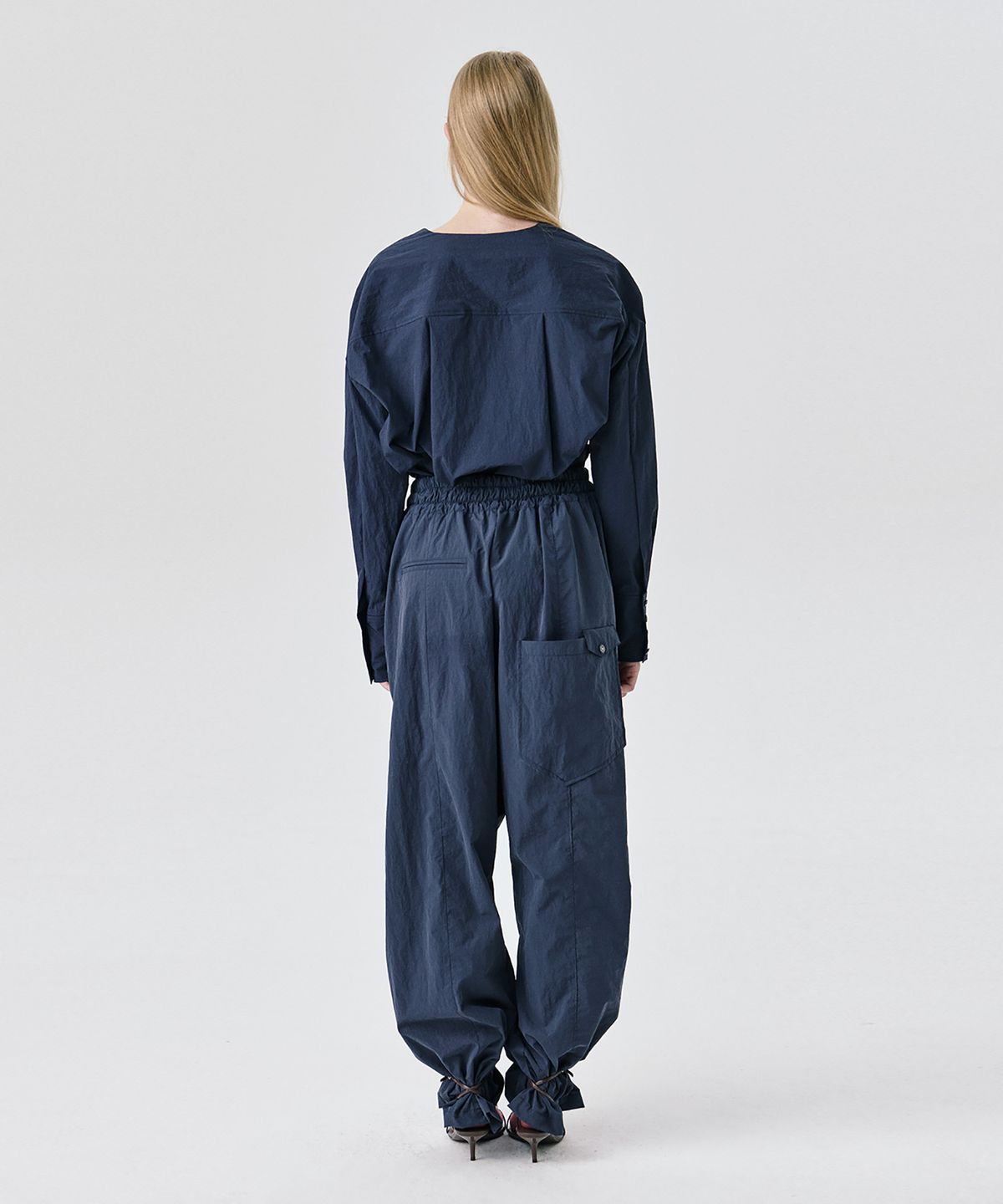 분더캄머(WNDERKAMMER) Yoke Top_Navy(요크 탑_네이비)