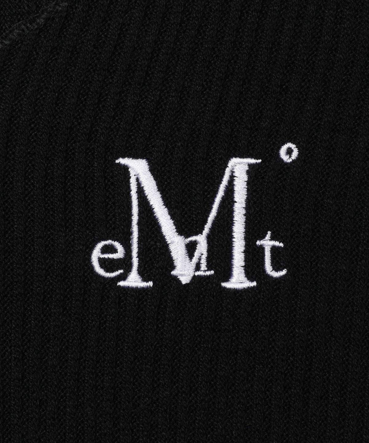 무센트(MUCENT) 비아제 슬림핏 브이넥 데미지 골지 긴팔 티 (6컬러)
