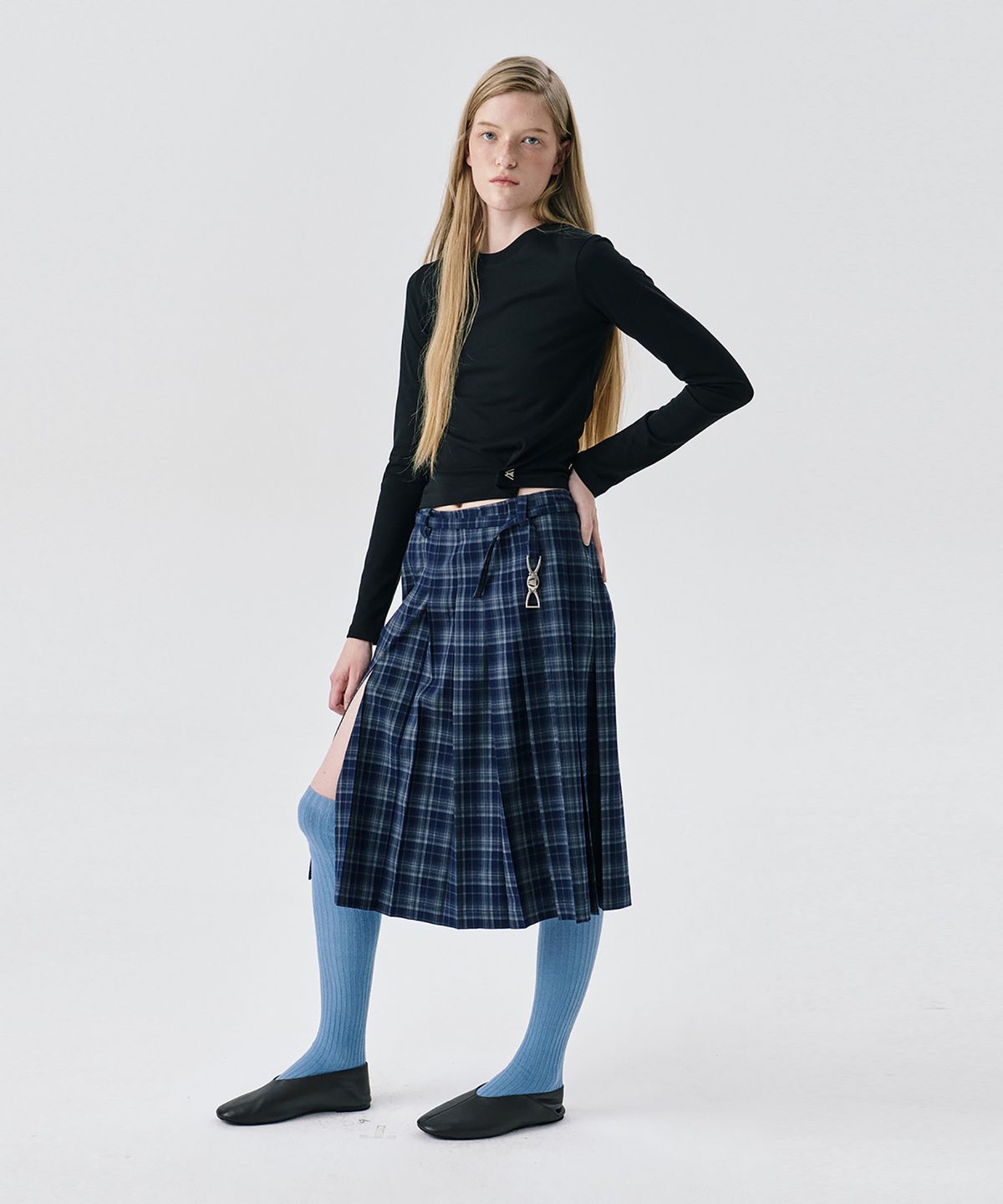 분더캄머(WNDERKAMMER) 25 Pleats Skirt_Navy(25 플리츠 스커트_네이비)