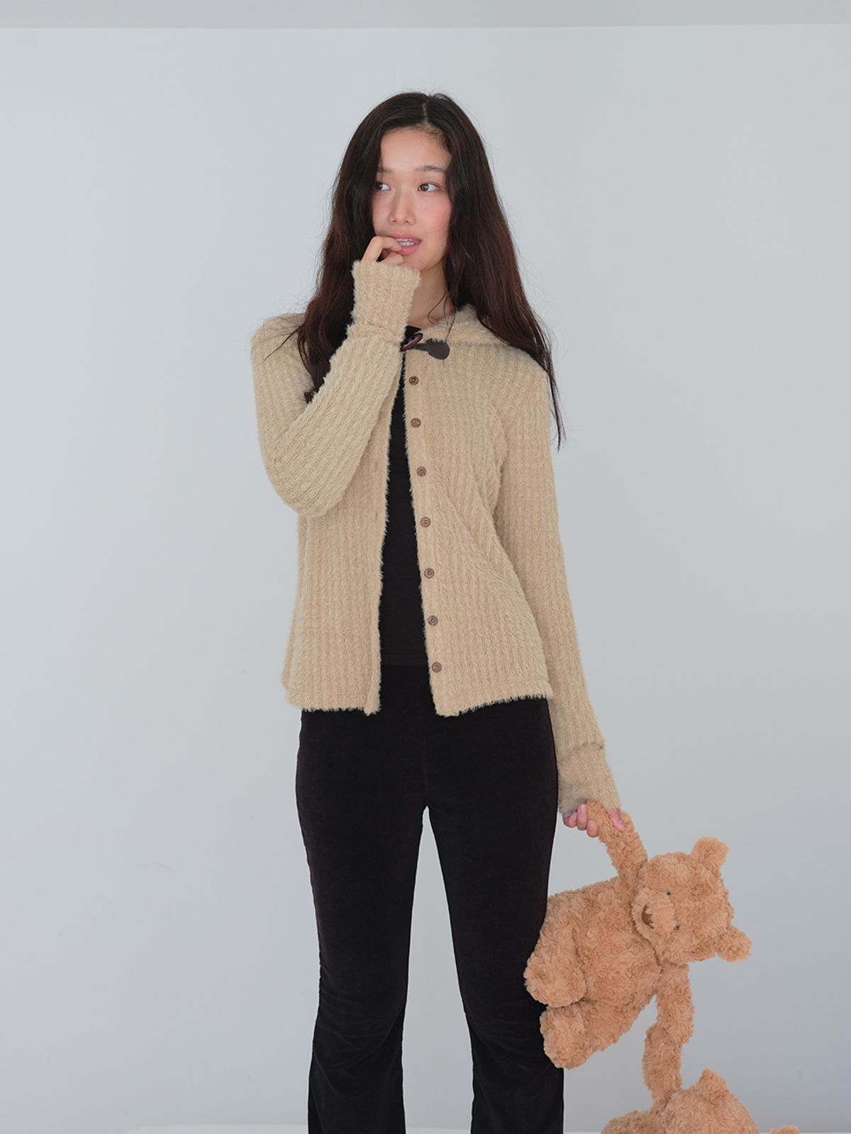무음(MUWM) 토글 후드 가디건 Toggle Hooded Cardigan (Soft Beige)