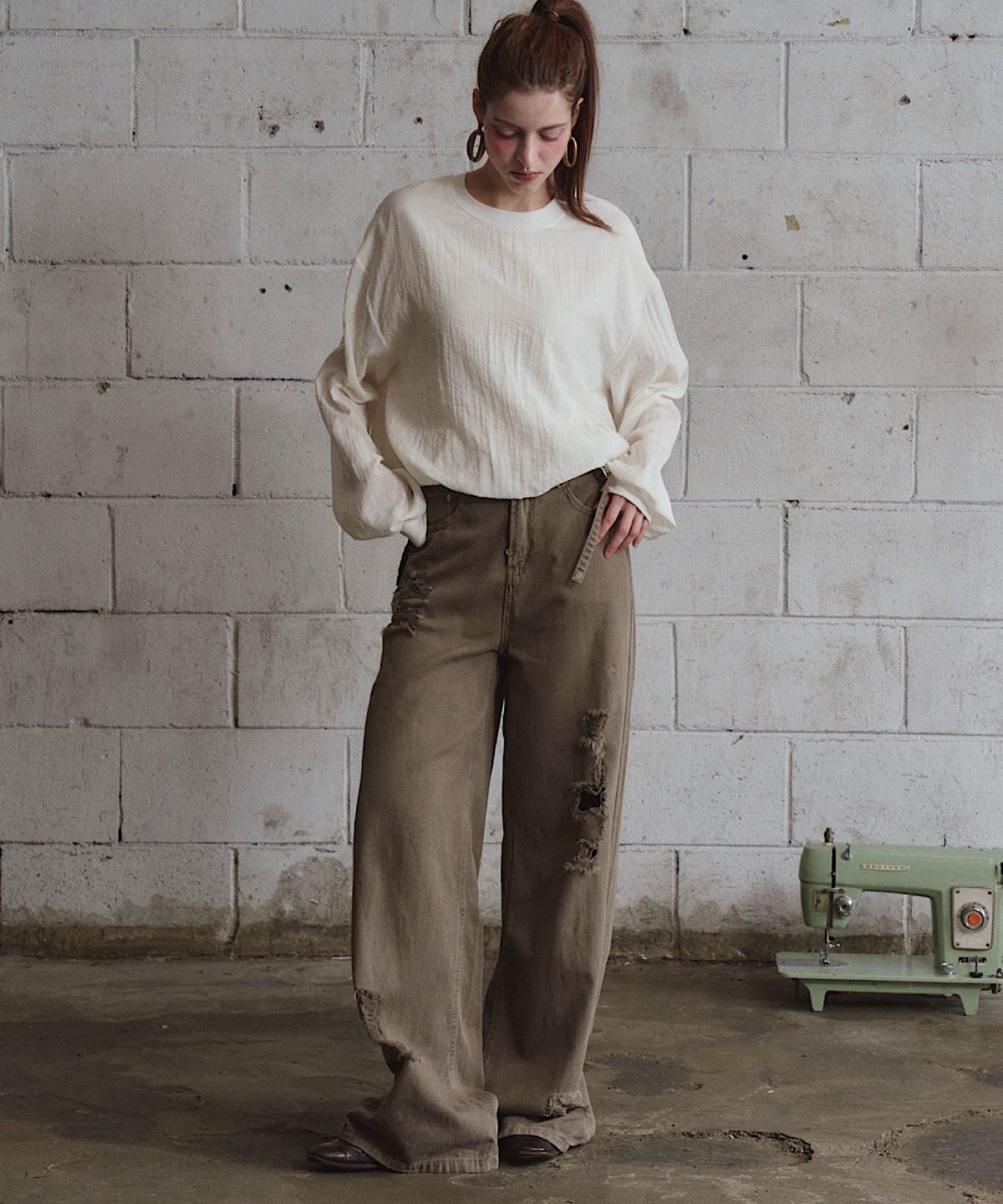 아포엠(APOEM) DAMAGE PANTS