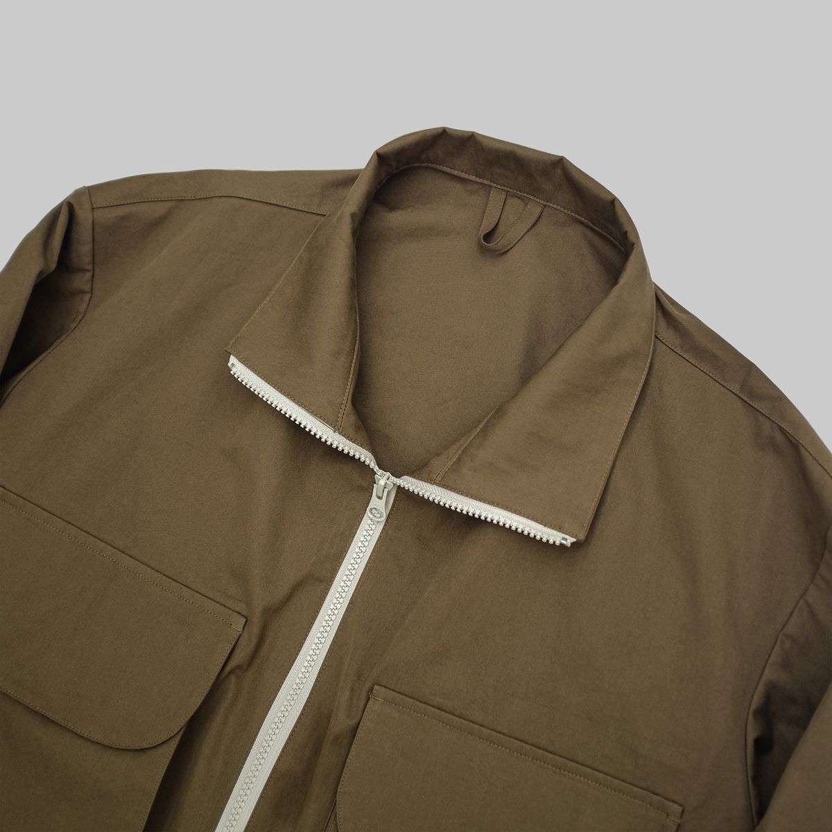 뗄라(TELA) Olive Khaki Cotton Zip Multi Pocket Jacket