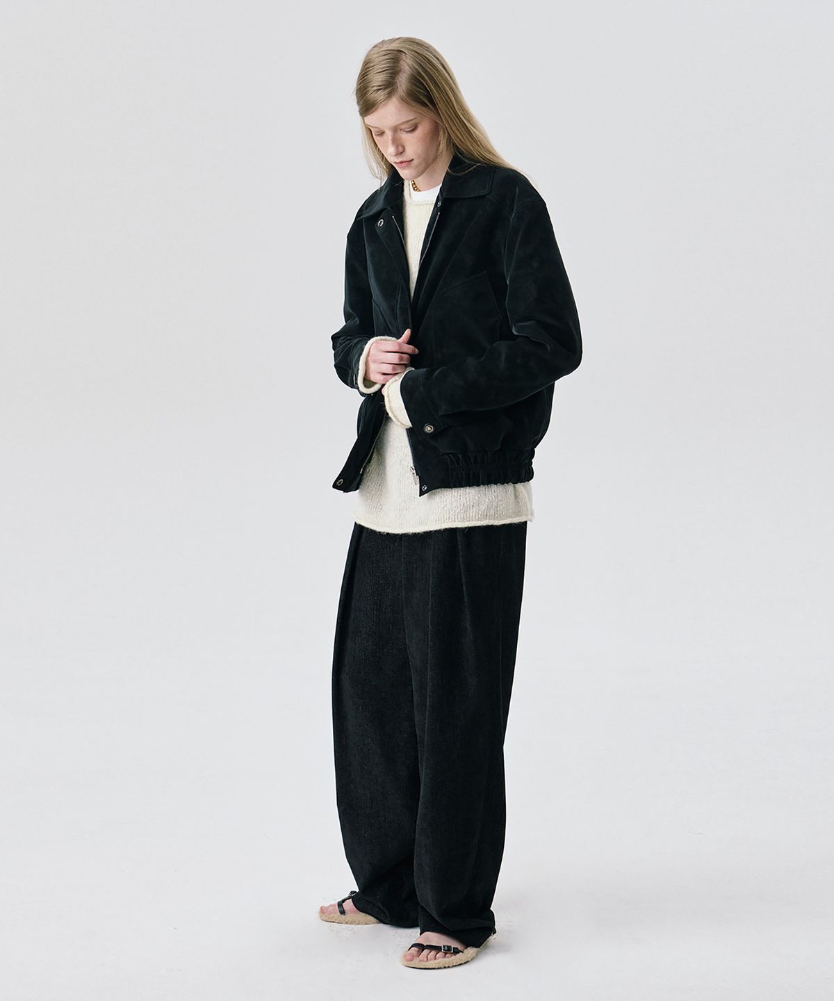 분더캄머(WNDERKAMMER) Soft Suede Seam Jumper_Black(소프트 스웨이드 솔기 점퍼_블랙)