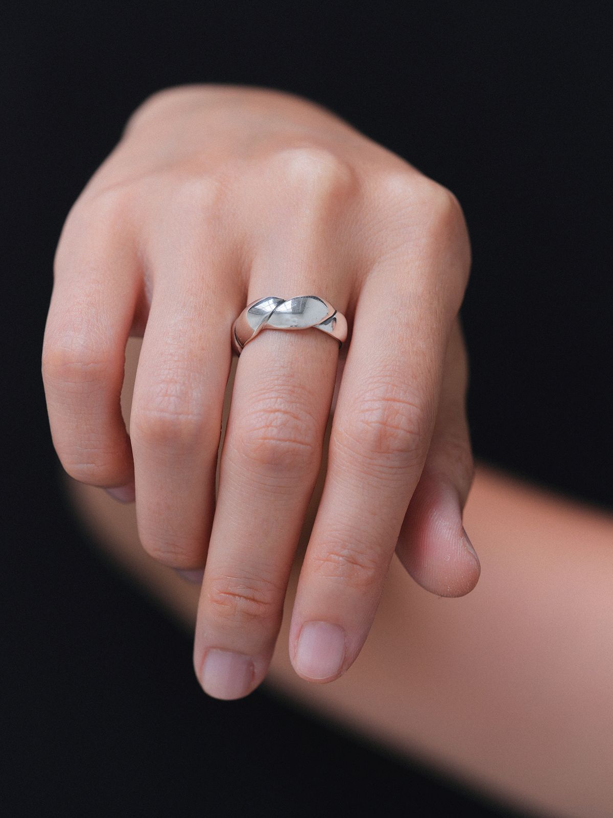 어나더레이어(ANOTHERLAYER) Twist Flow Ring (silver925)