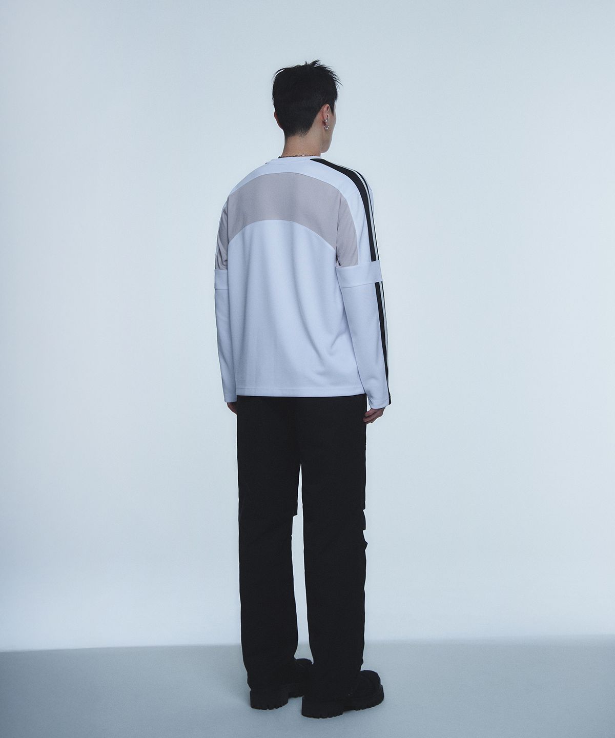 현피트(HYUNFIT) CURVED LONG SLEEVE-[WHITE]