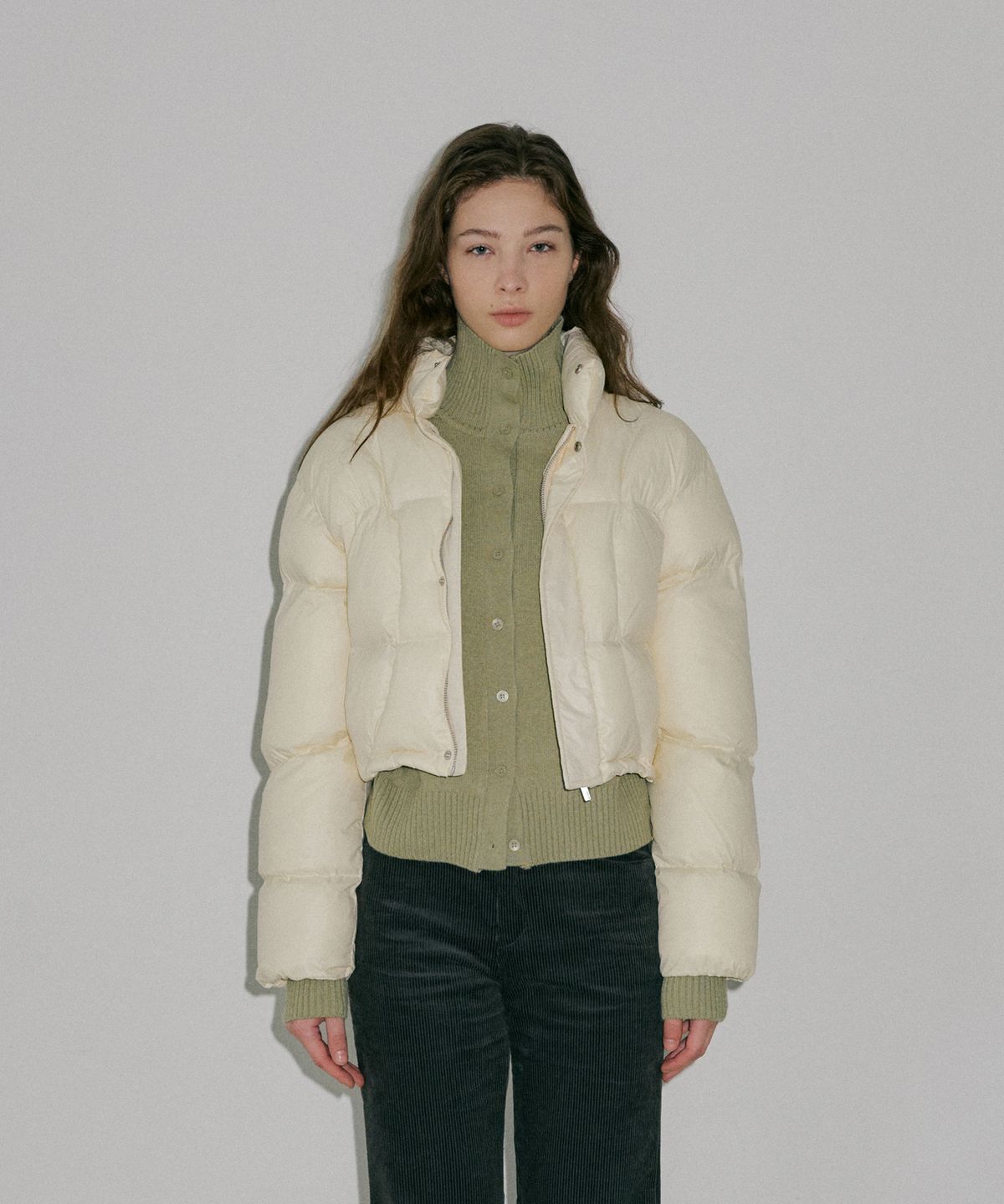 어센티(AUTHENTI) 볼륨 크롭 패딩(2COLORS)