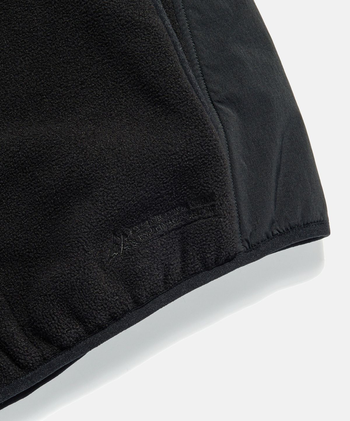 에스피오나지(ESPIONAGE) Expl. Reversible Pullover Vest Black