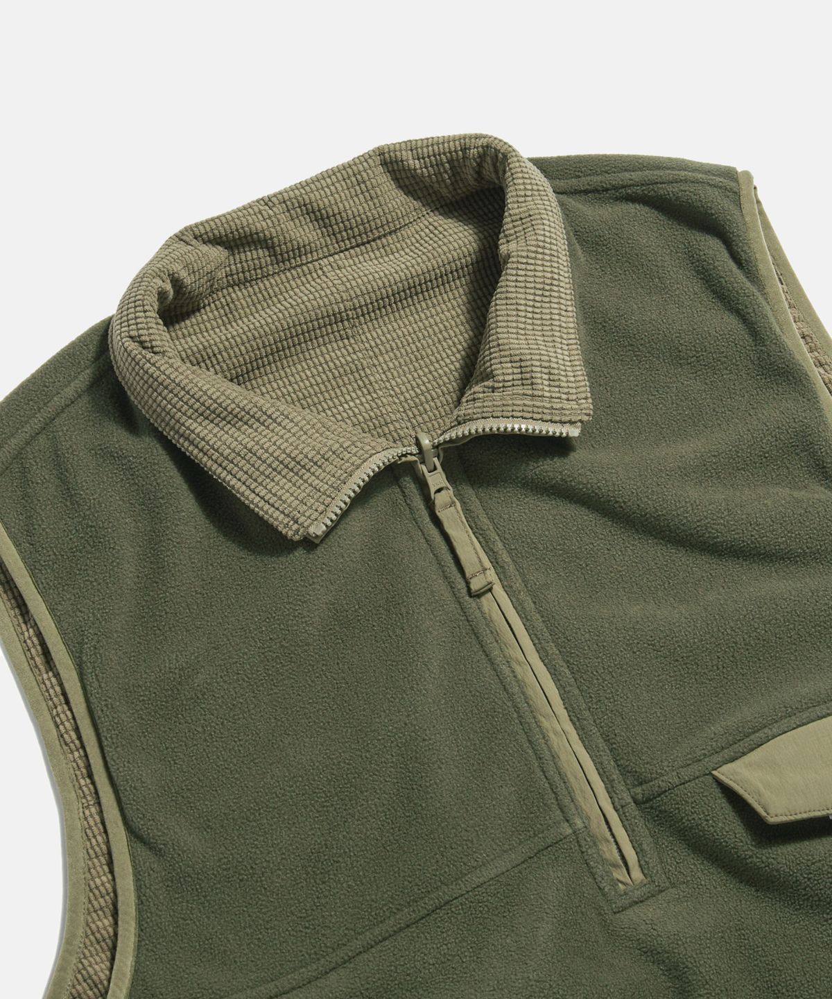 에스피오나지(ESPIONAGE) Expl. Reversible Pullover Vest Moss Green