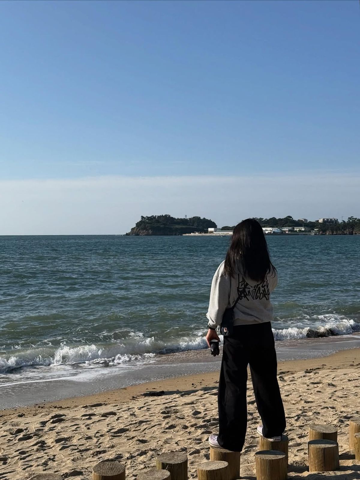 레이지비(LAZYBEE) 원턱 와이드 핏 프레시 스웨트 팬츠 W 블랙