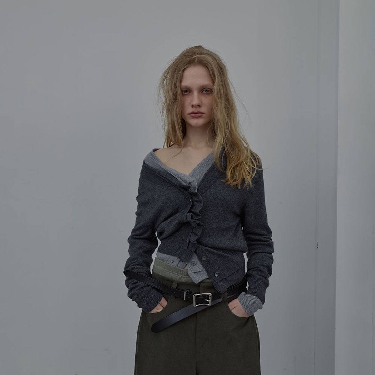 엘씨디씨티엠(LCDC™) DOUBLE-LAYER WAVY CARDIGAN (CHARCOAL)