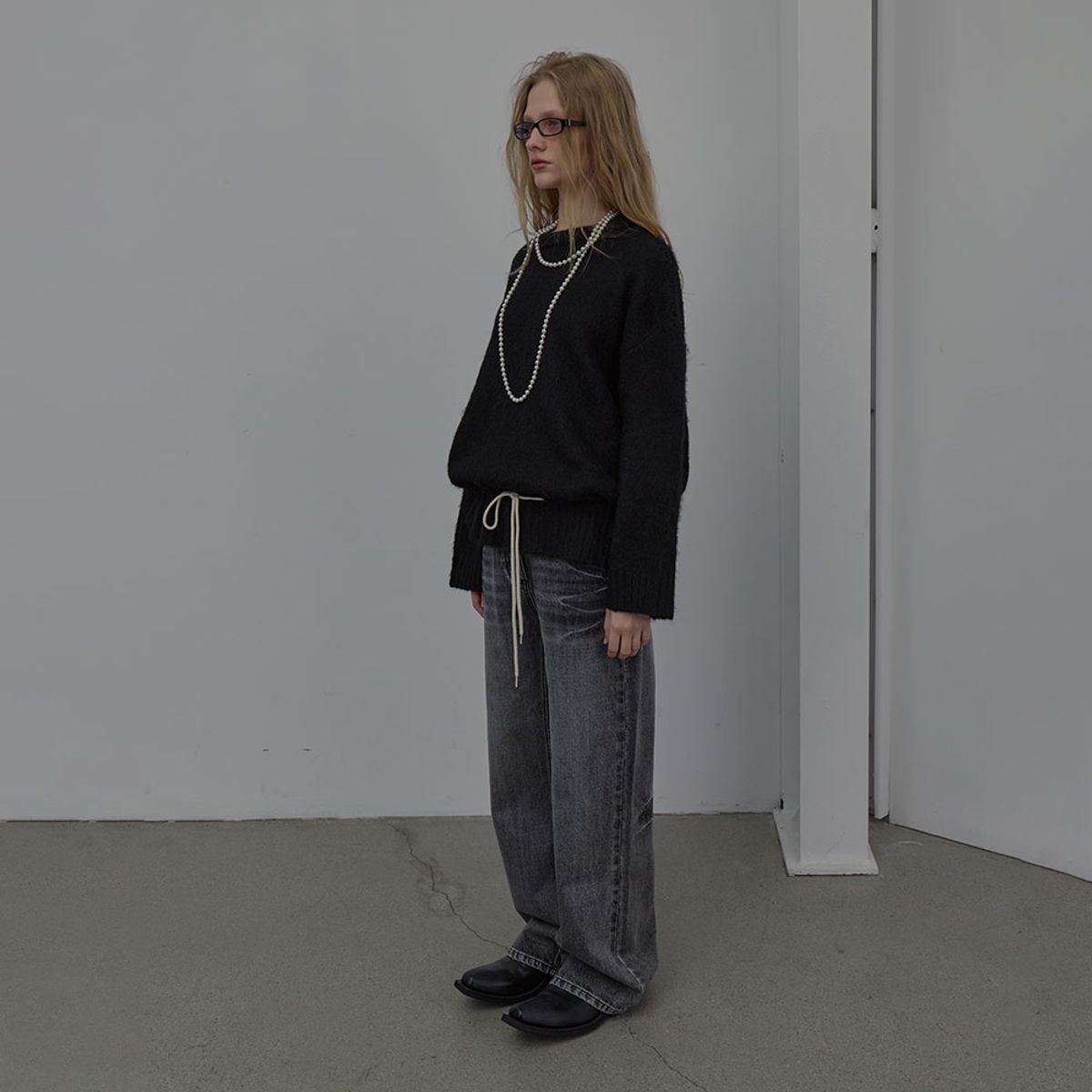 엘씨디씨티엠(LCDC™) STRING DETAIL KNIT TOP (BLACK)