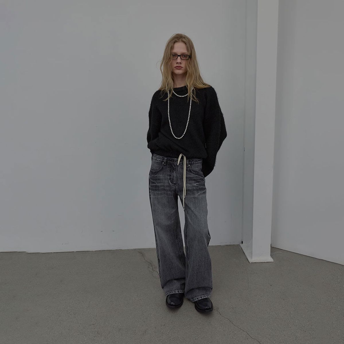 엘씨디씨티엠(LCDC™) STRING DETAIL KNIT TOP (BLACK)