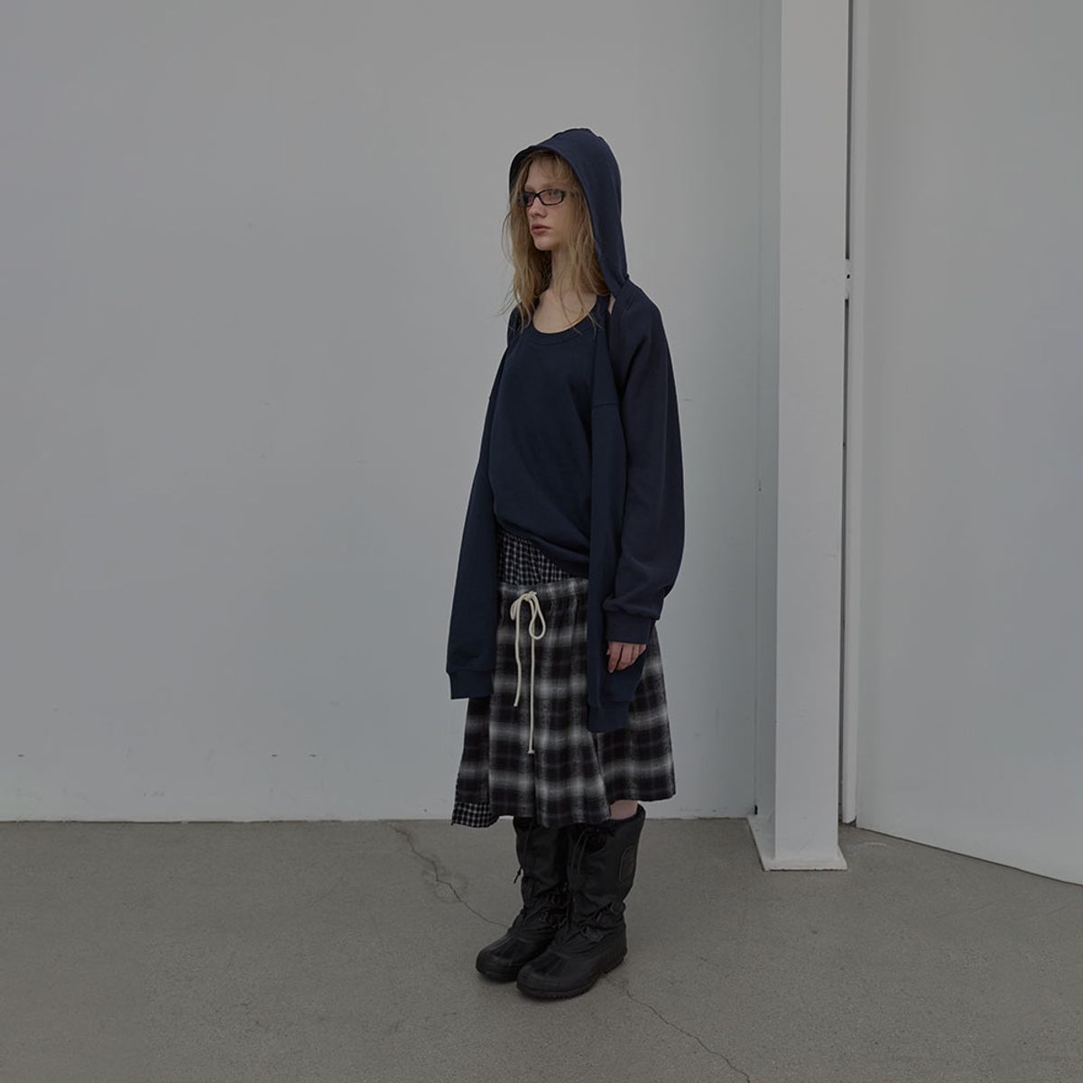 엘씨디씨티엠(LCDC™) JERSEY HOODED BOLERO (NAVY)
